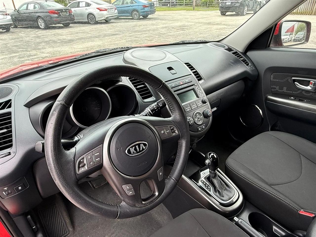 Kia Soul + 2012