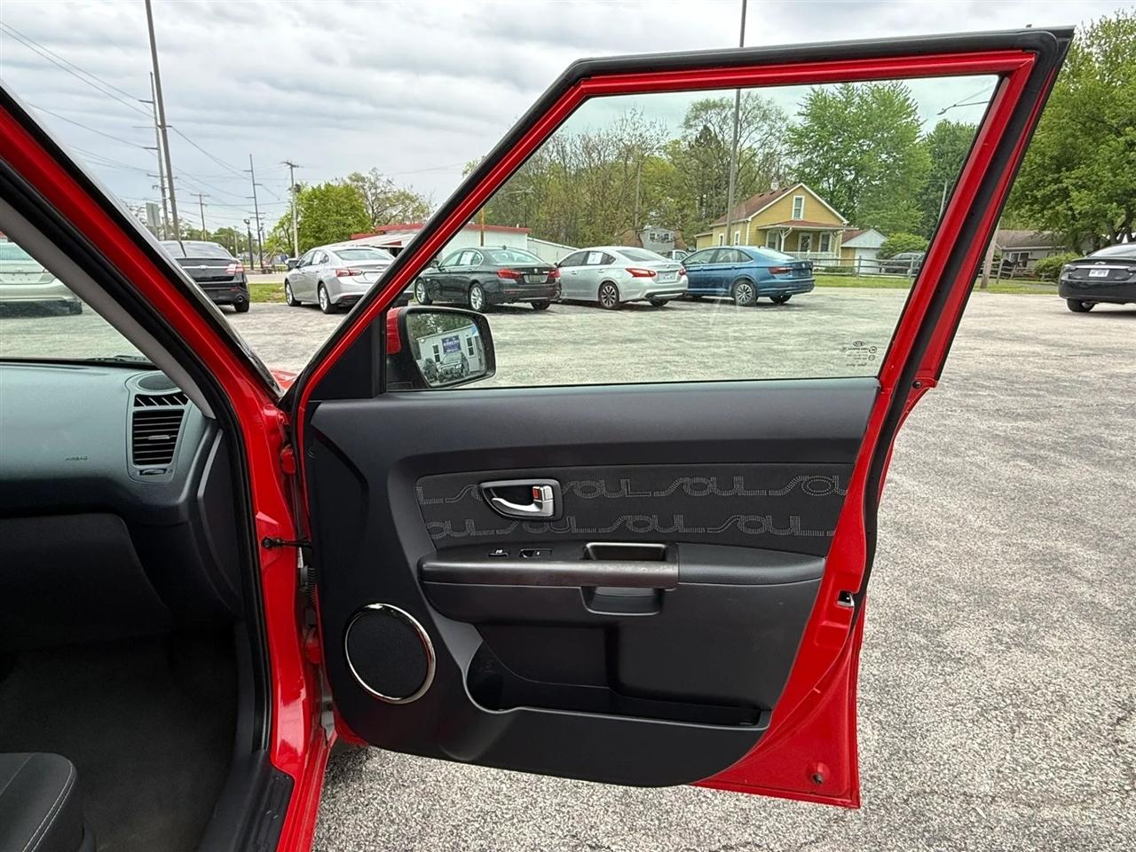 Kia Soul + 2012