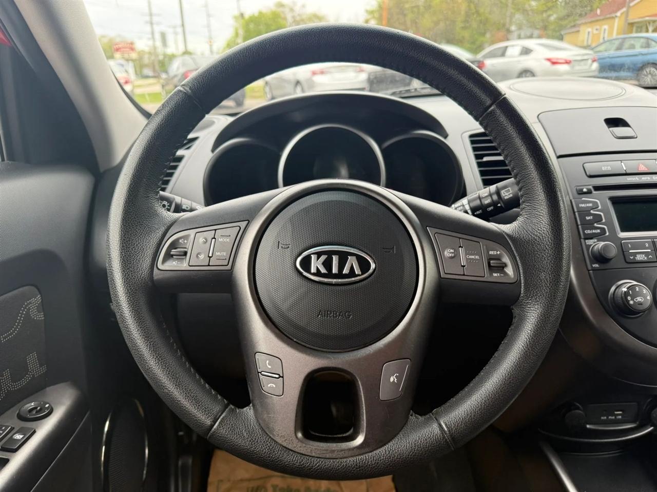 Kia Soul + 2012