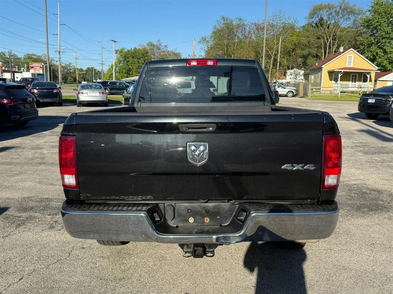 RAM 1500 Tradesman Quad Cab 4WD 2016