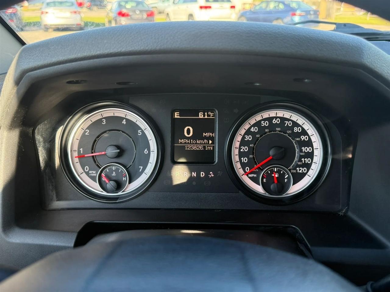 RAM 1500 Tradesman Quad Cab 4WD 2016