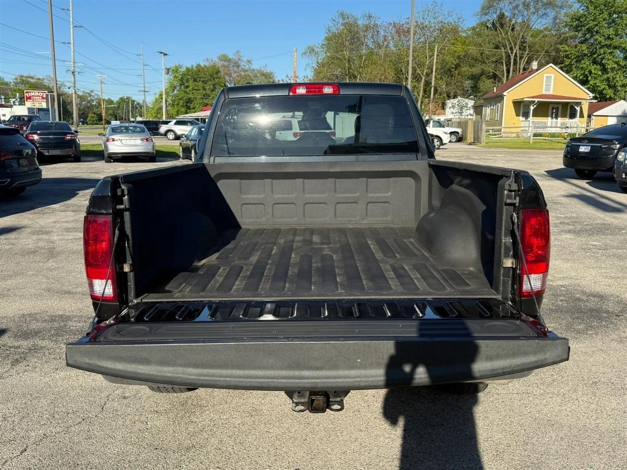 RAM 1500 Tradesman Quad Cab 4WD 2016