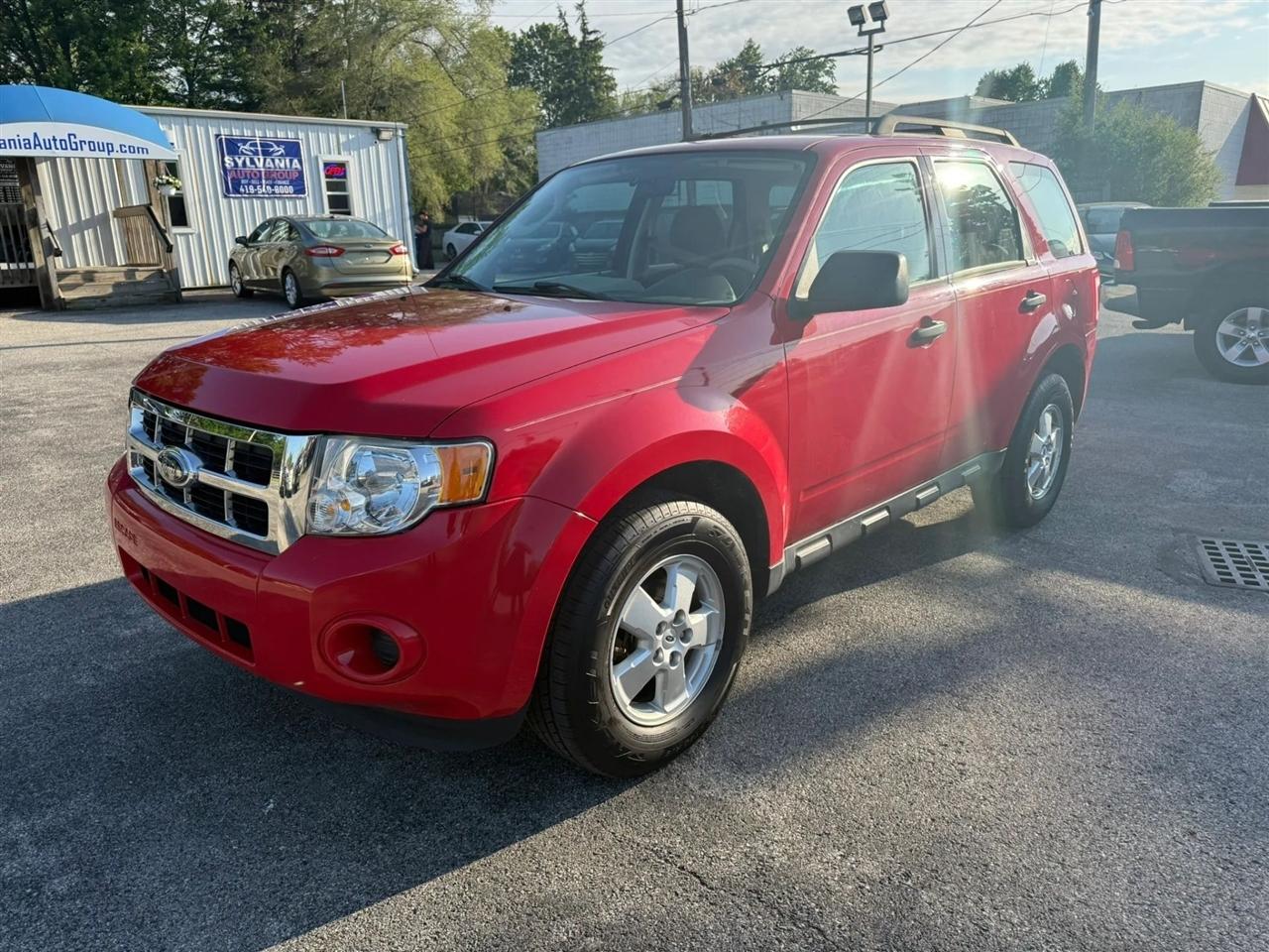 2009 Ford Escape XLS FWD AT