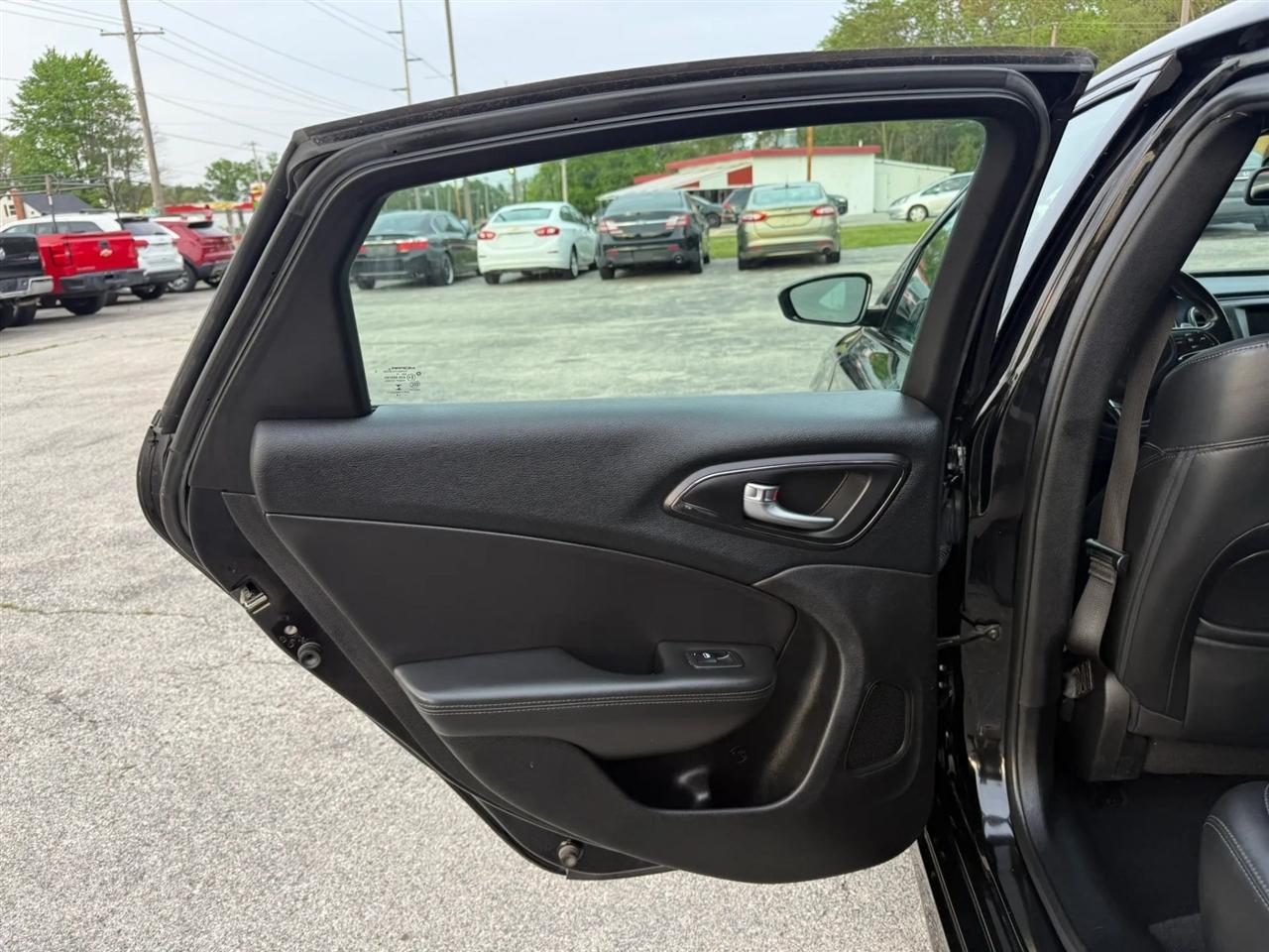 Chrysler 200 S 2015