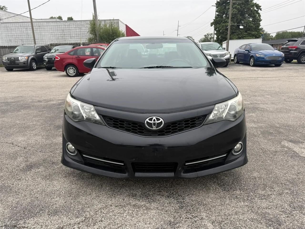 Toyota Camry SE 2012