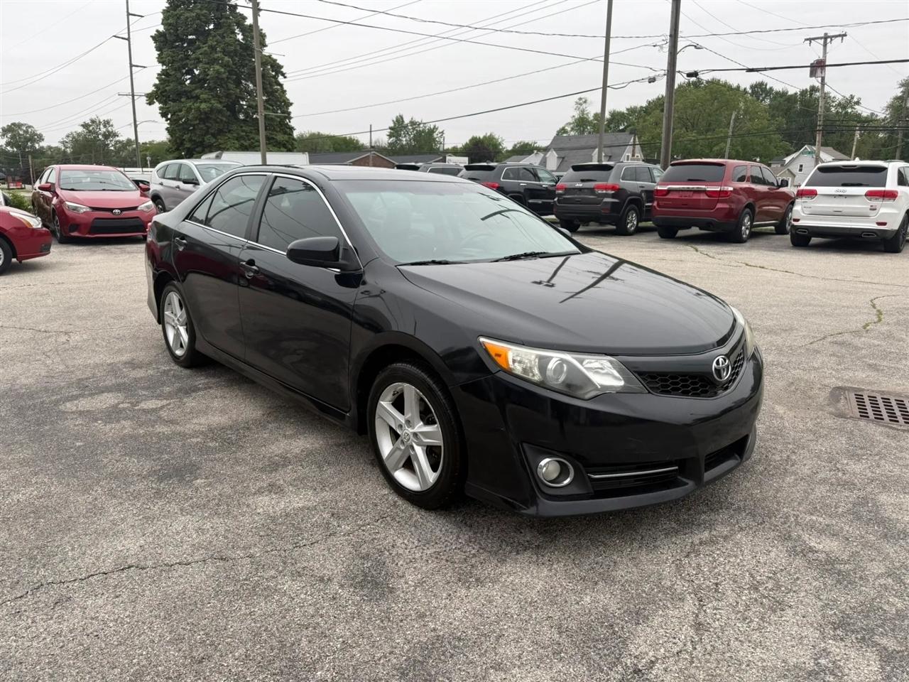 Toyota Camry SE 2012