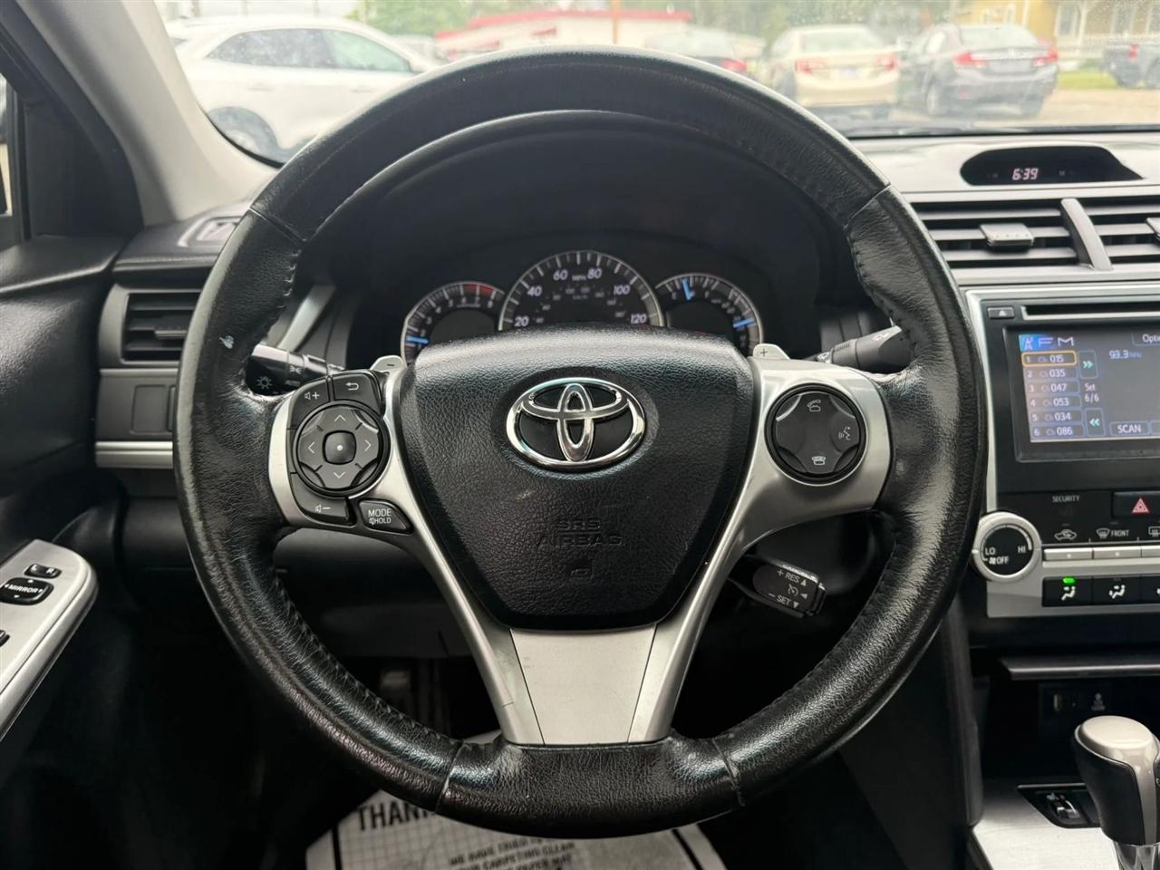 Toyota Camry SE 2012