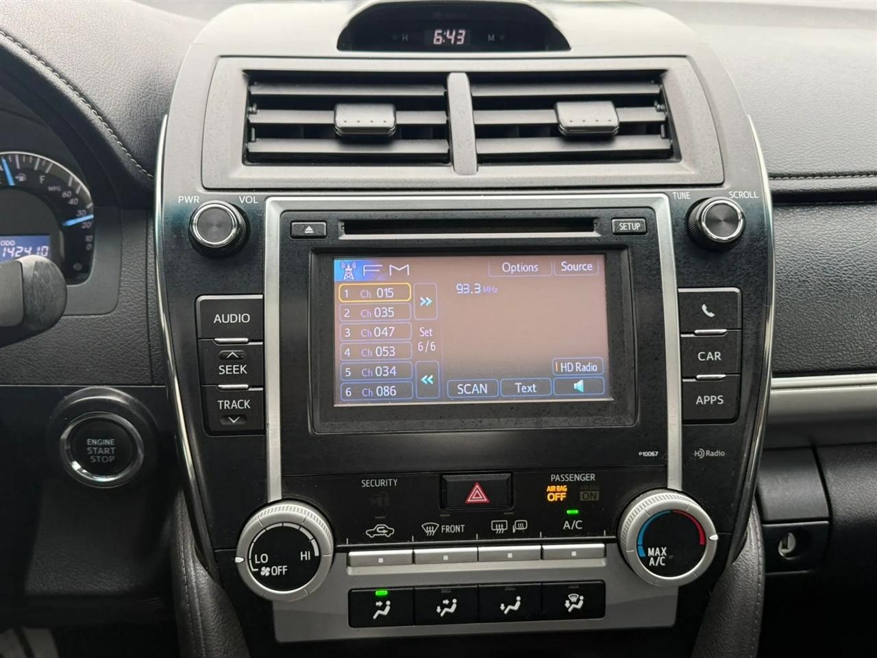Toyota Camry SE 2012