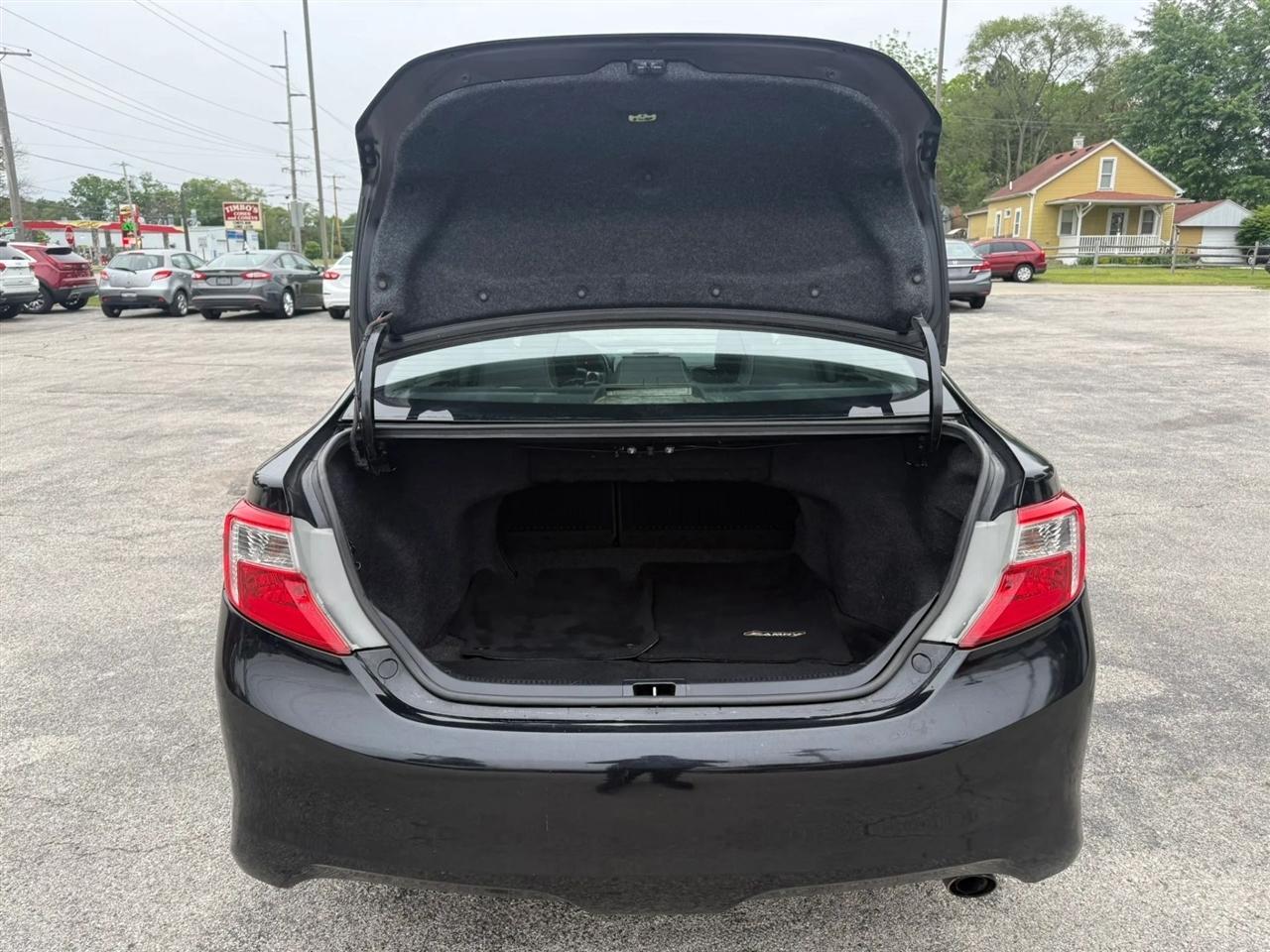 Toyota Camry SE 2012
