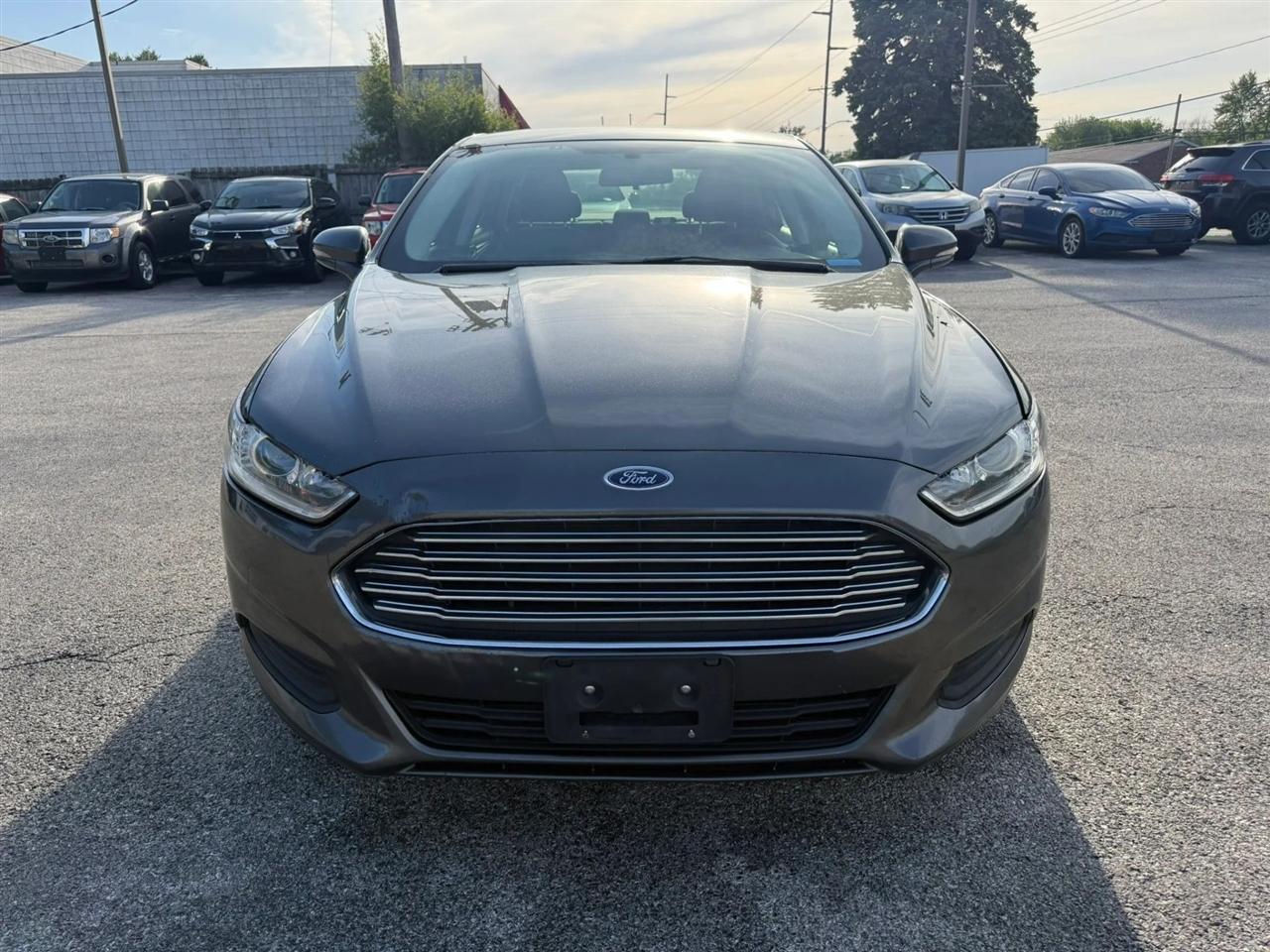 Ford Fusion SE 2016