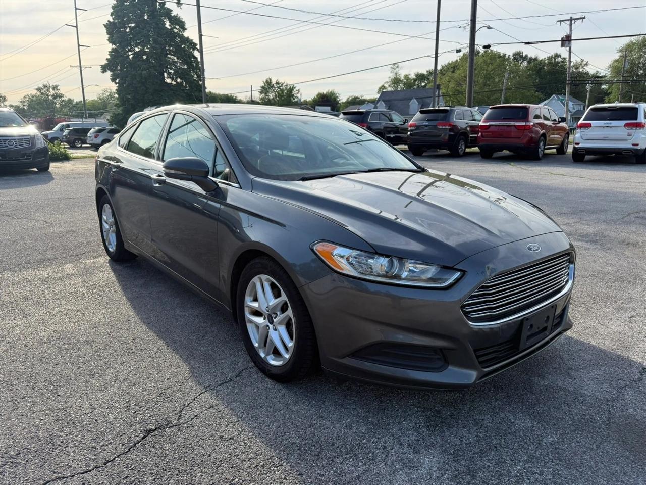 Ford Fusion SE 2016