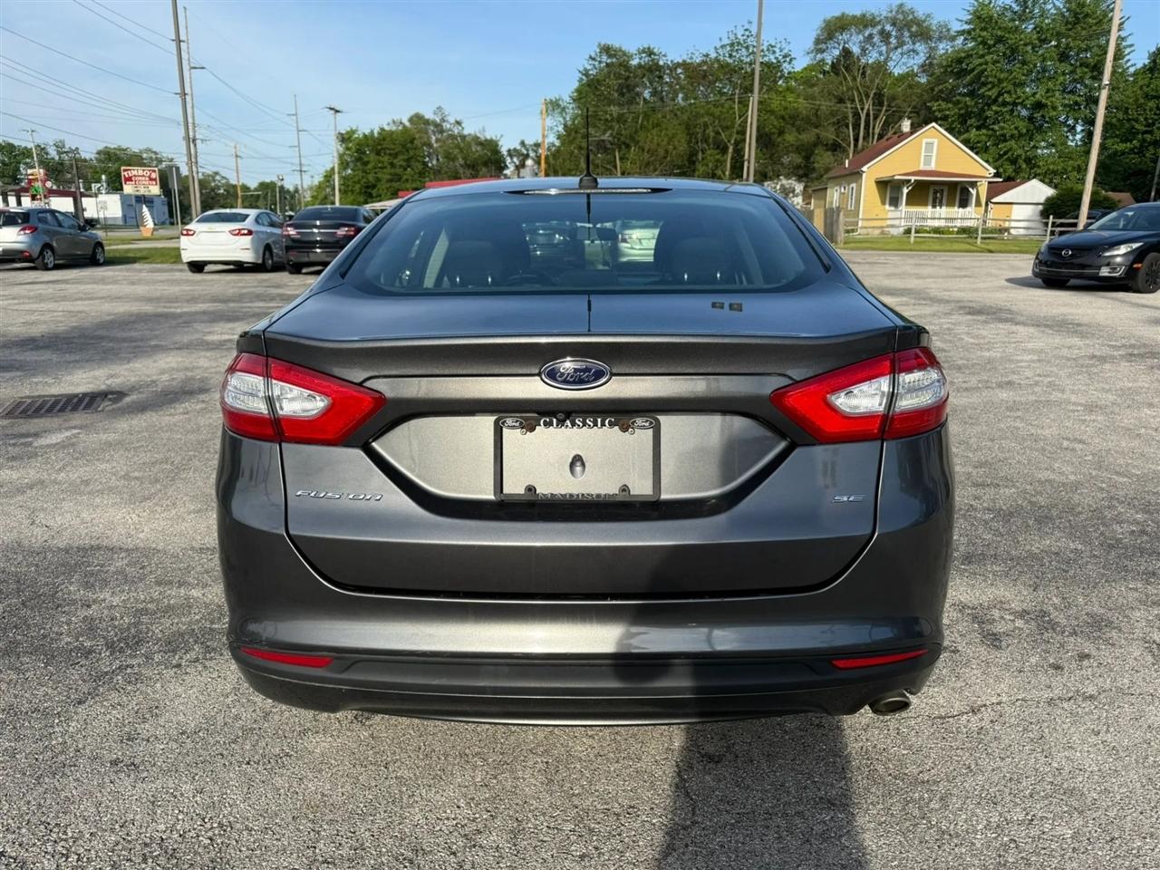 Ford Fusion SE 2016