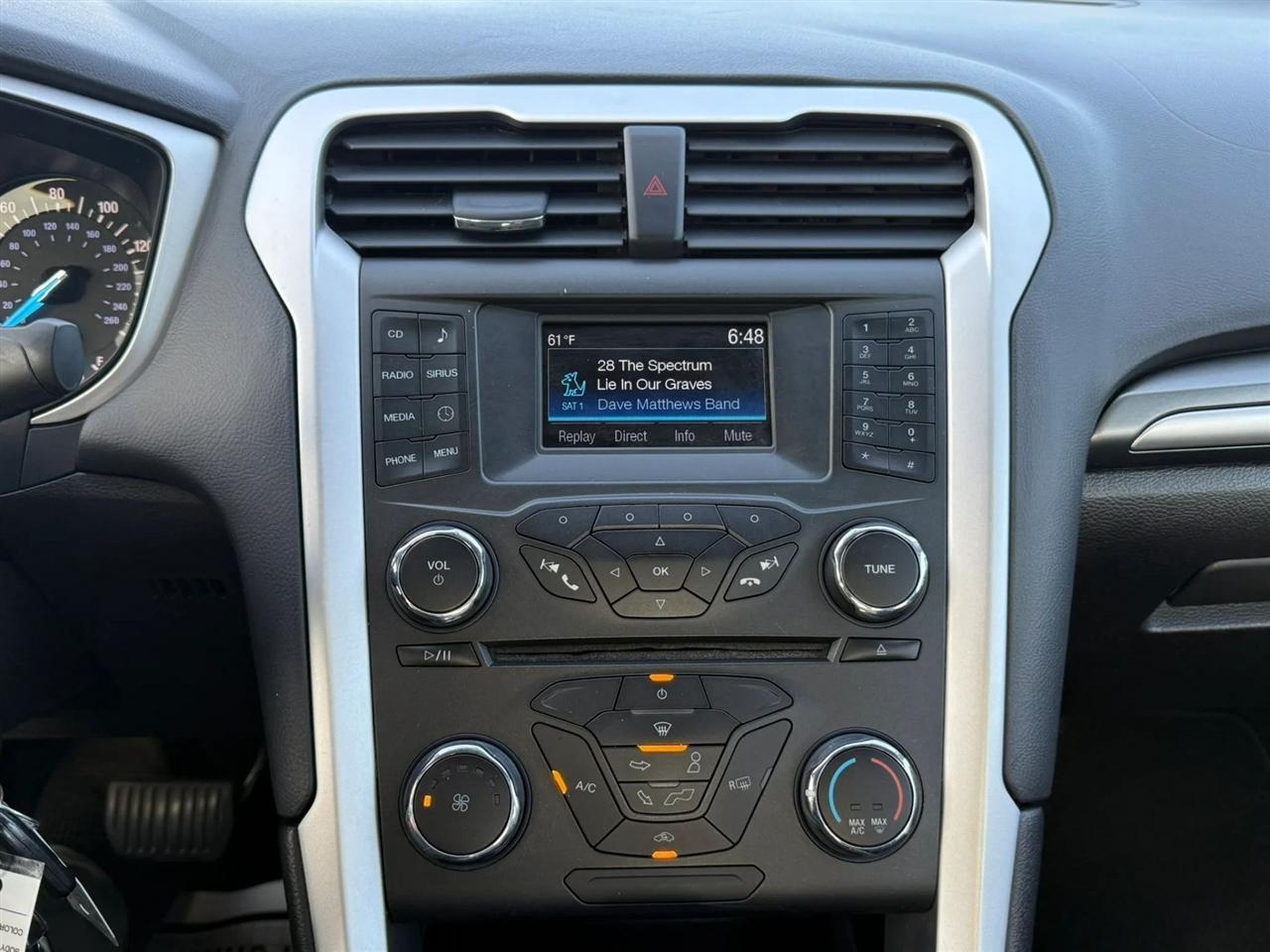 Ford Fusion SE 2016
