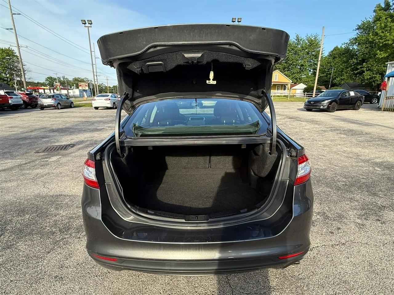Ford Fusion SE 2016