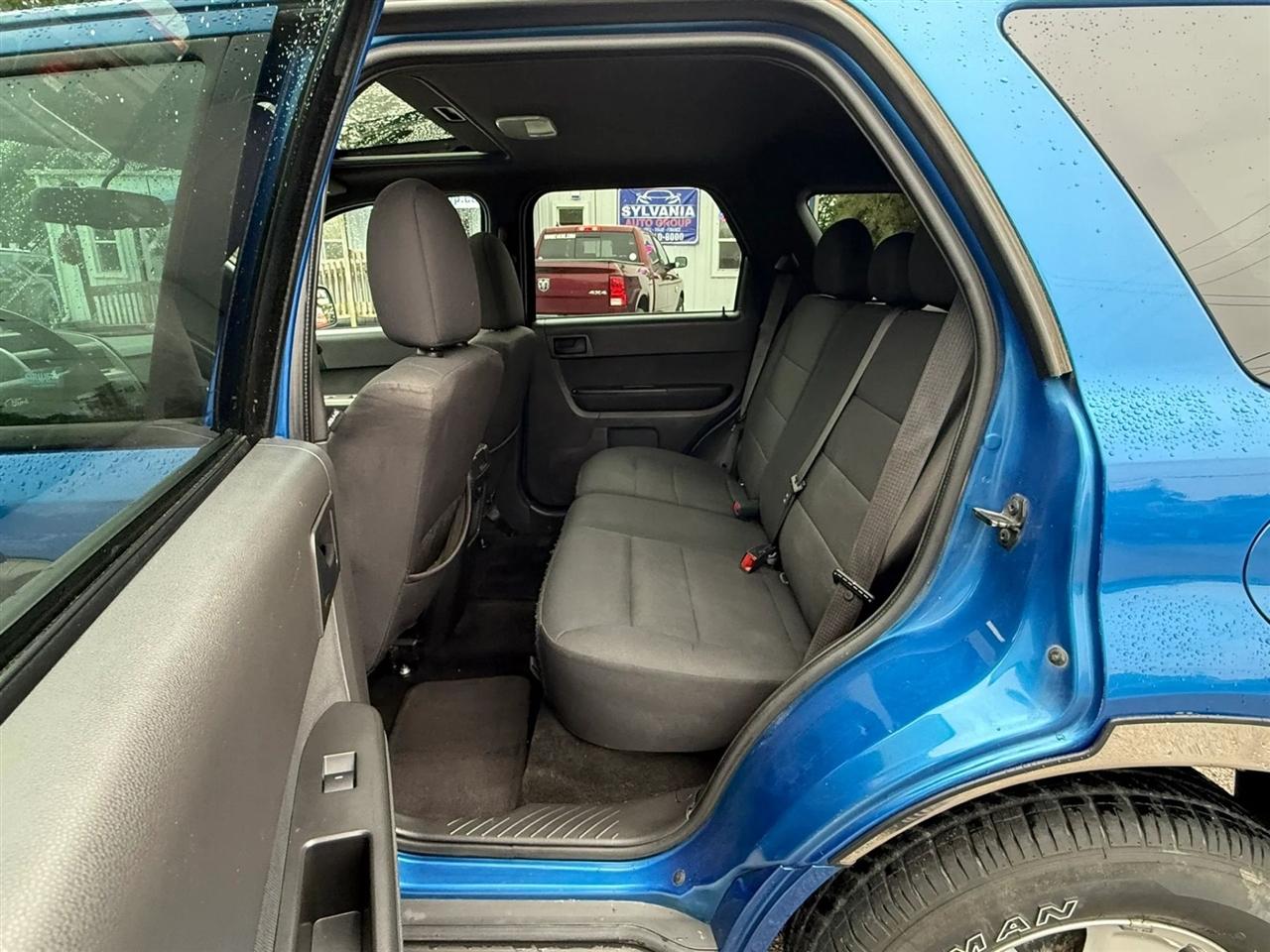 Ford Escape XLT 4WD 2011