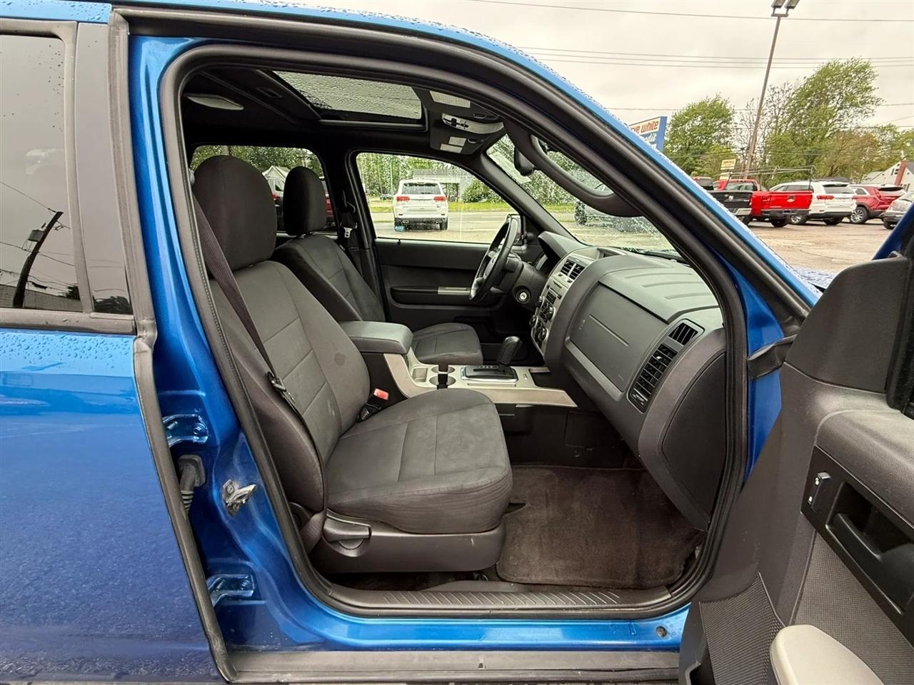 Ford Escape XLT 4WD 2011