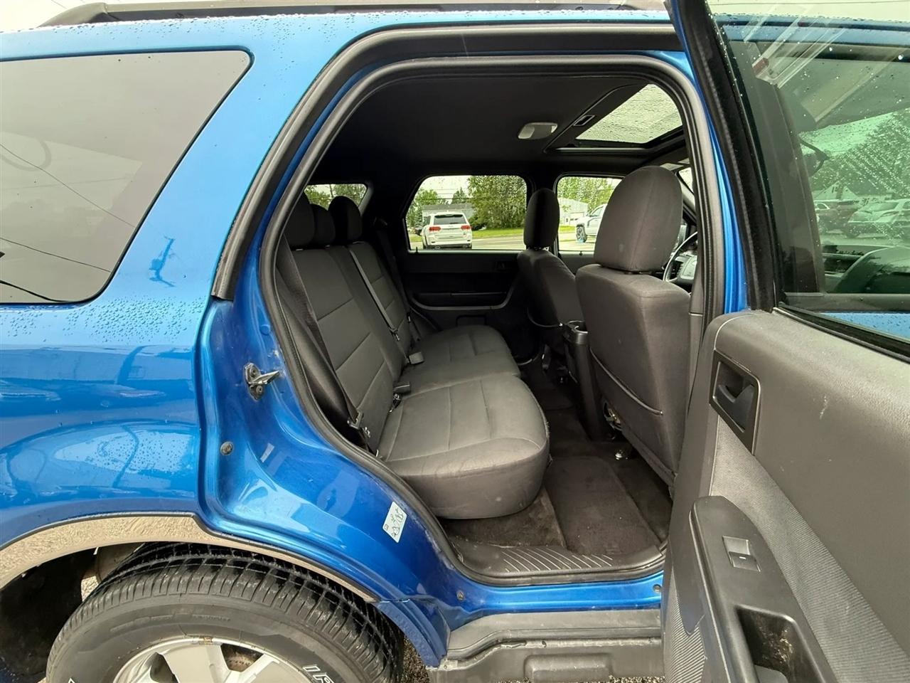 Ford Escape XLT 4WD 2011