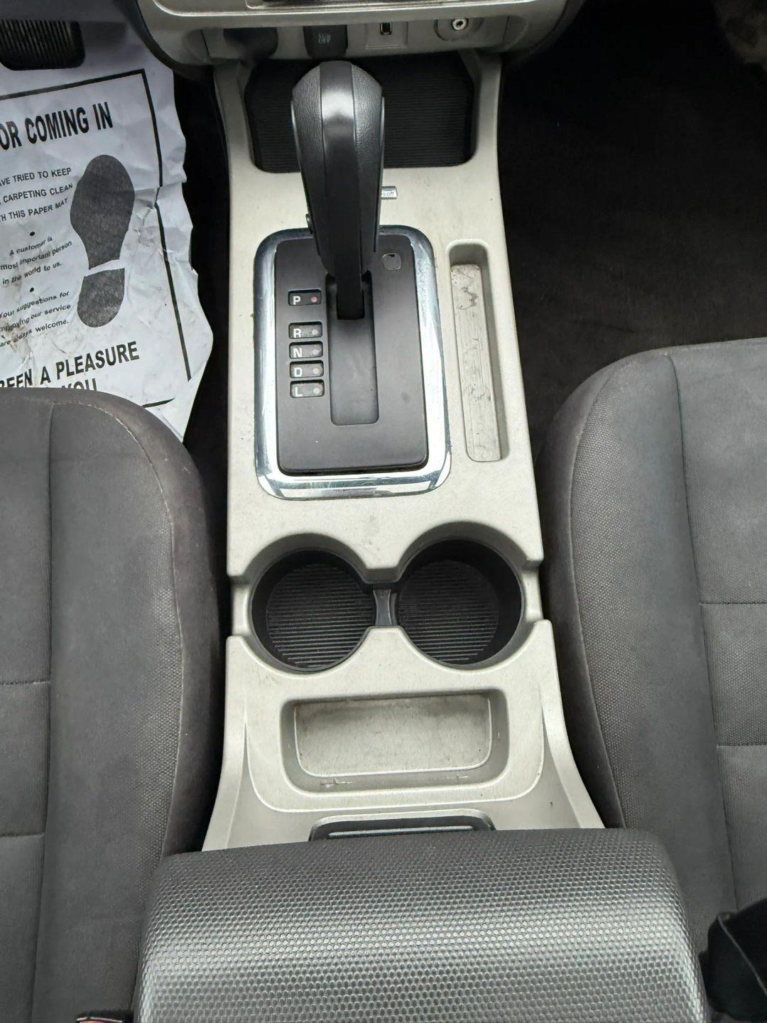 Ford Escape XLT 4WD 2011