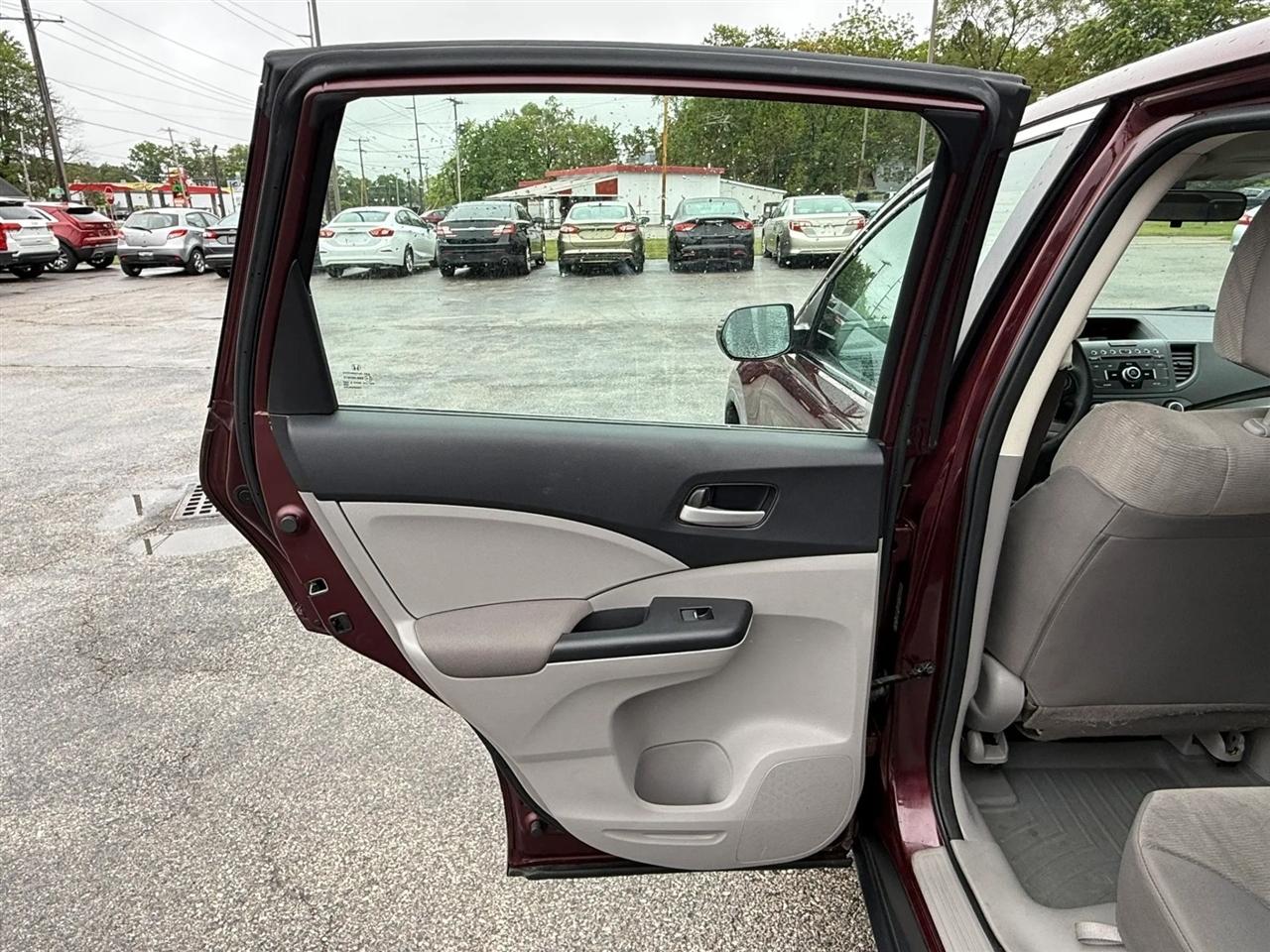 Honda CR-V LX 4WD 5-Speed AT 2012