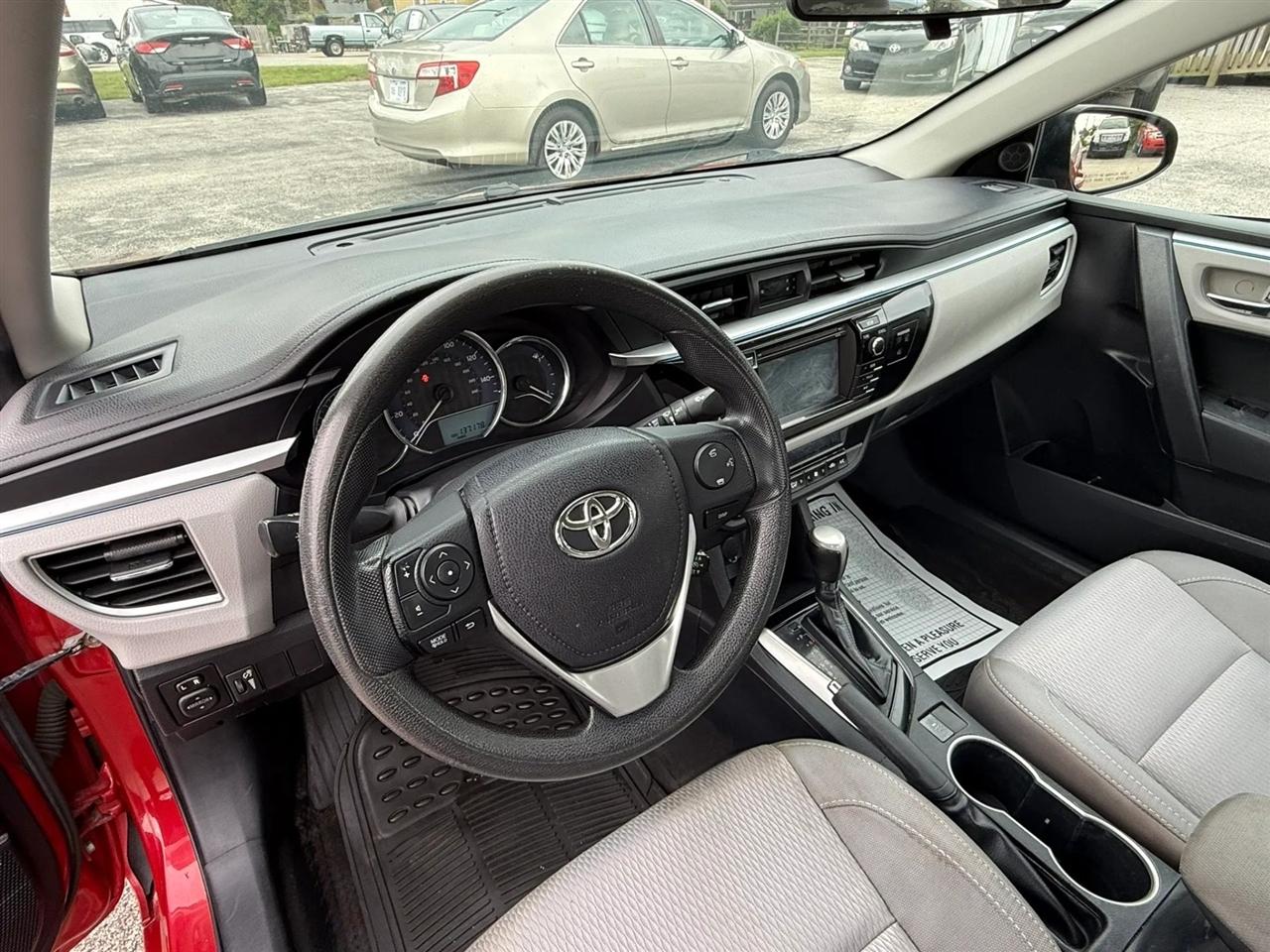 Toyota Corolla LE CVT 2014
