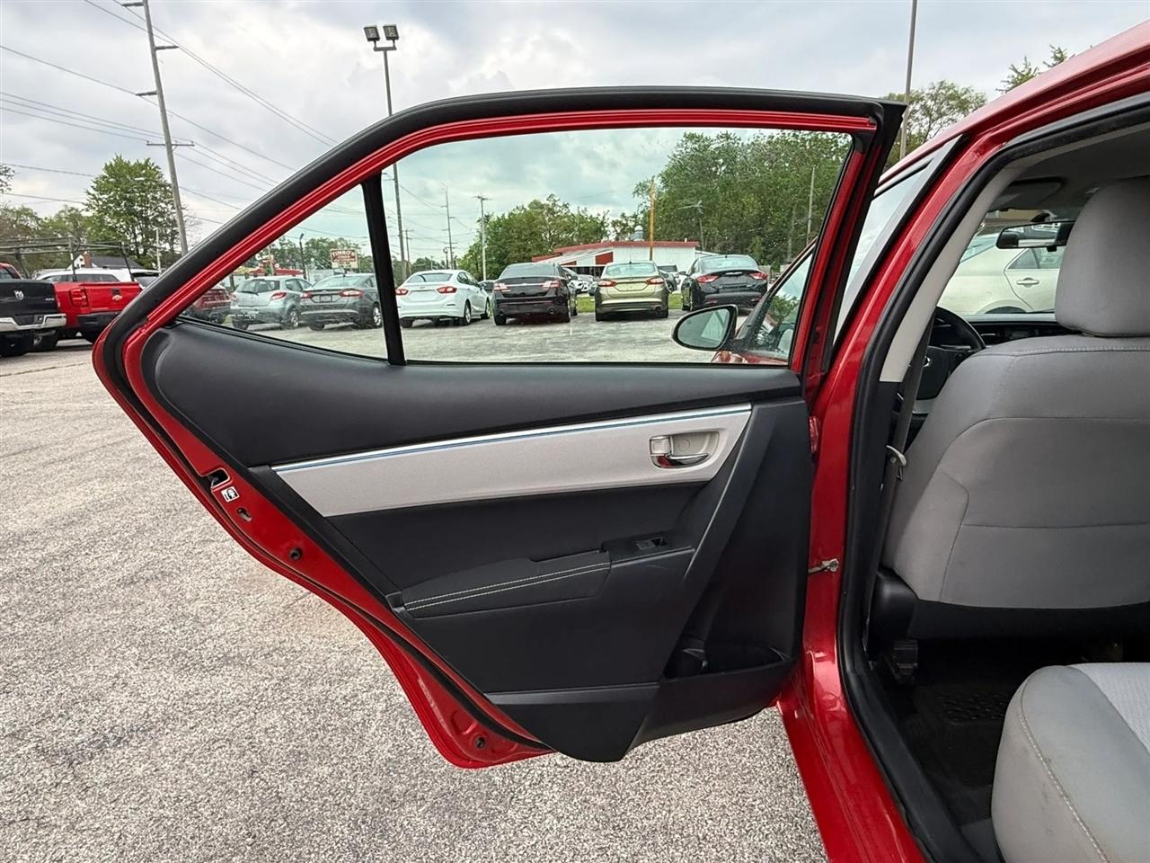Toyota Corolla LE CVT 2014