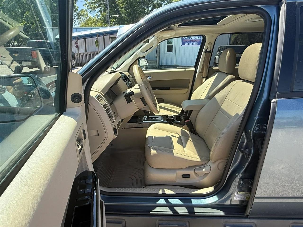 Ford Escape Limited 4WD 2010