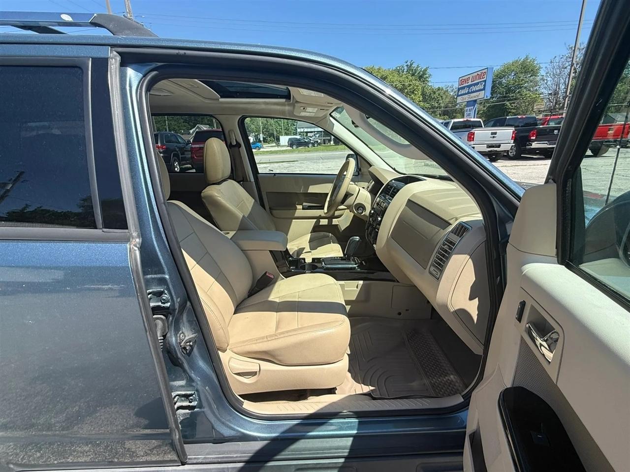 Ford Escape Limited 4WD 2010