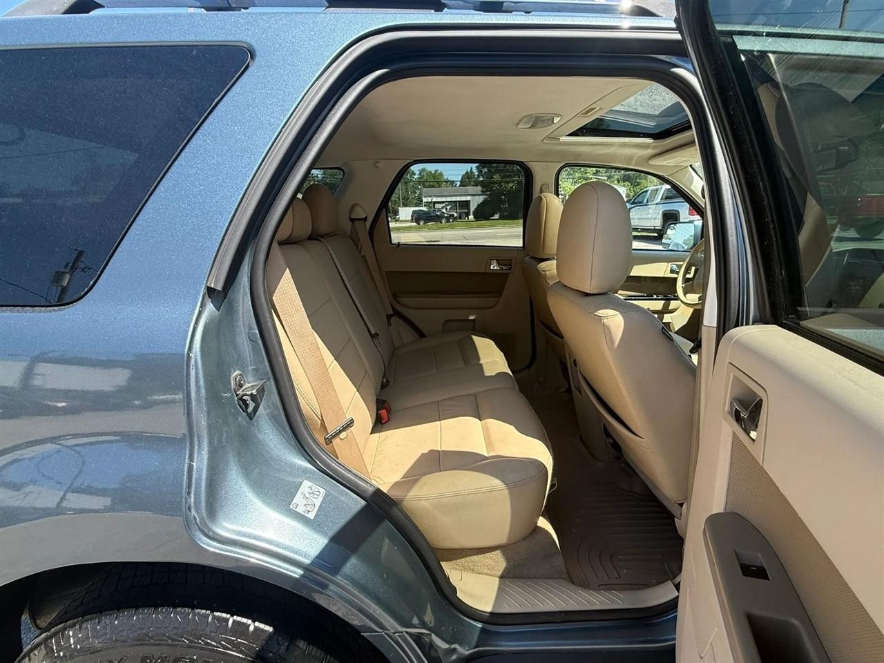 Ford Escape Limited 4WD 2010