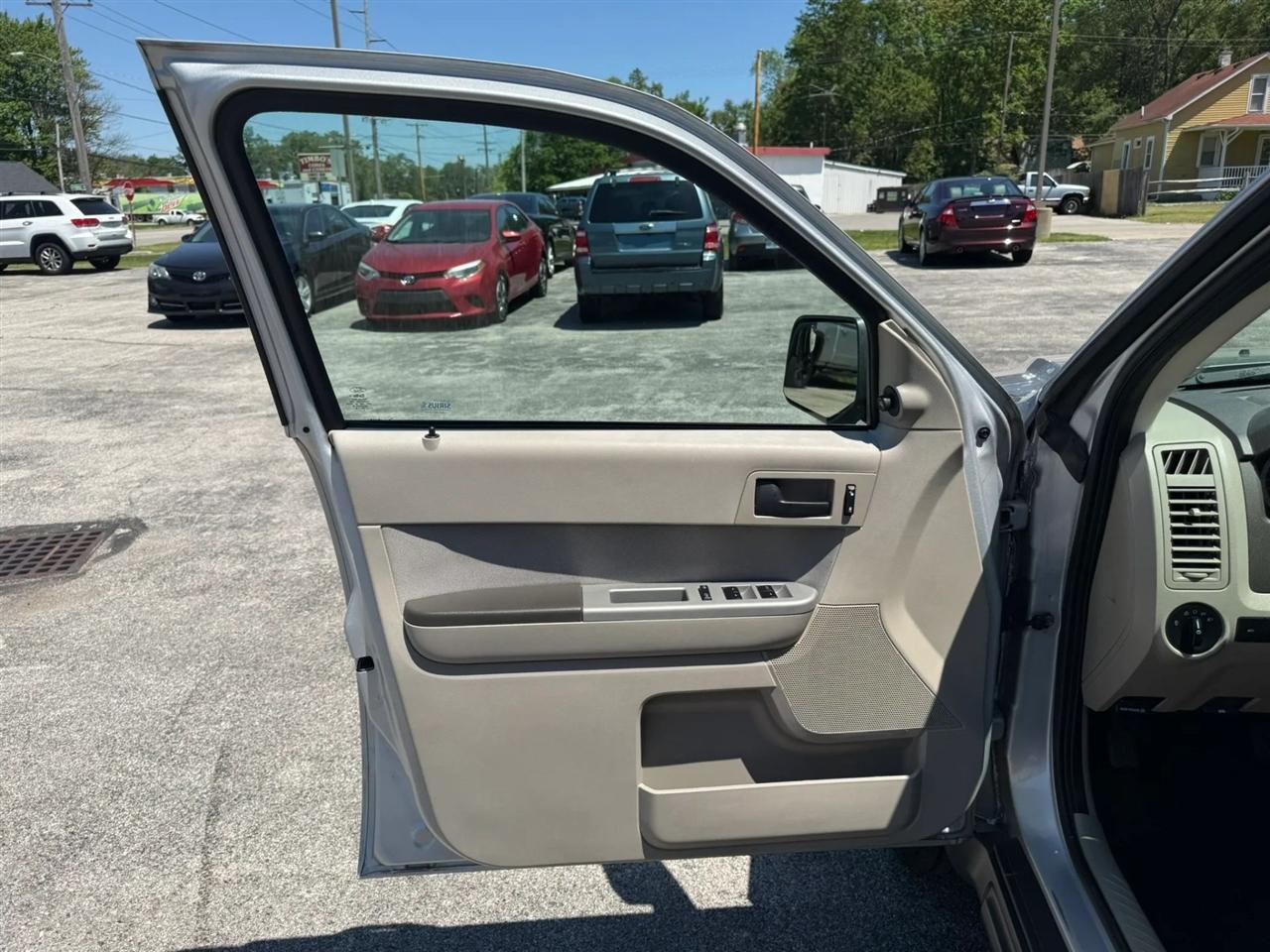 Ford Escape XLT 4WD 2012