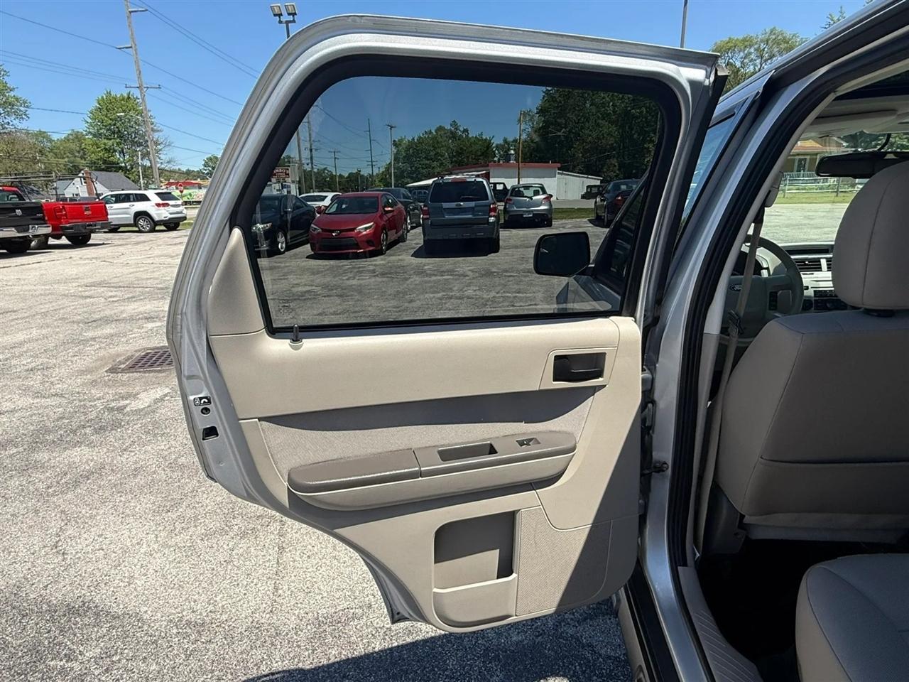 Ford Escape XLT 4WD 2012