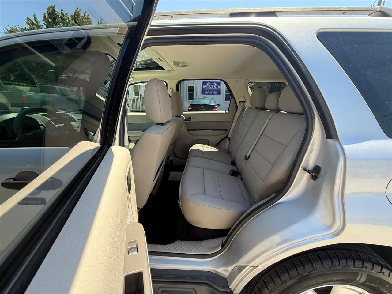 Ford Escape XLT 4WD 2012