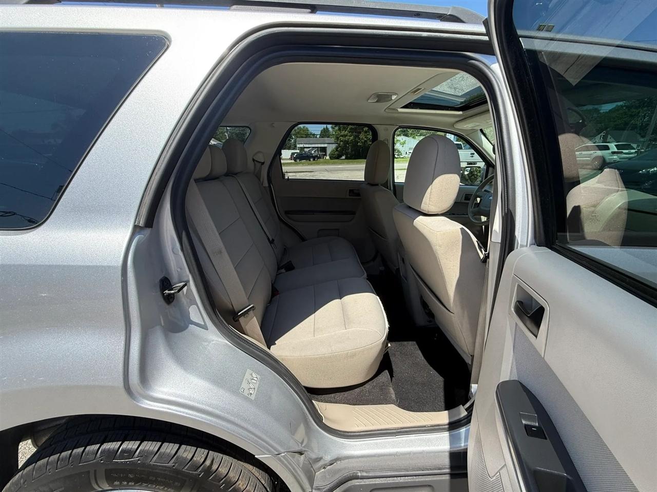 Ford Escape XLT 4WD 2012