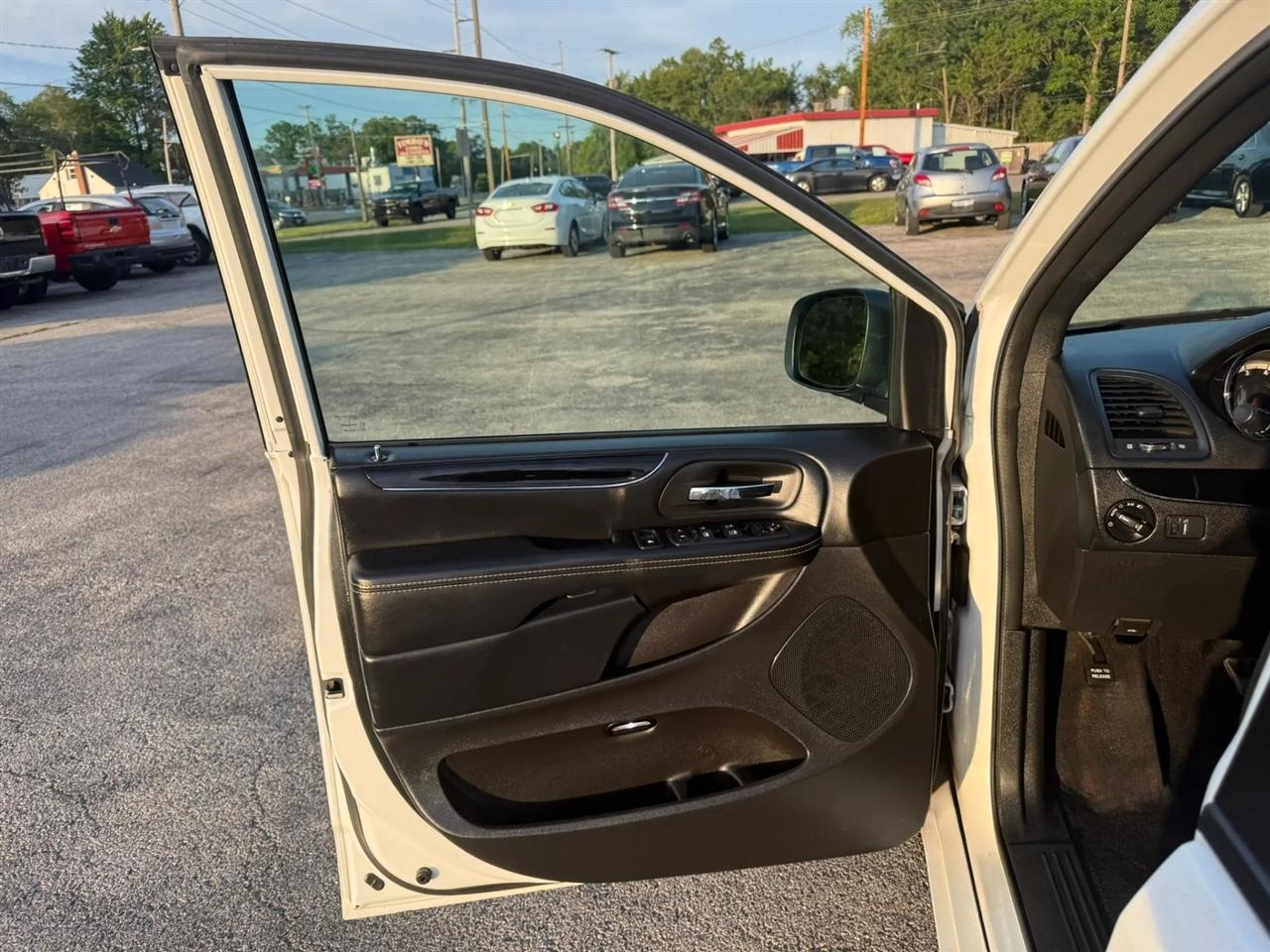Dodge Grand Caravan SE Plus 2019