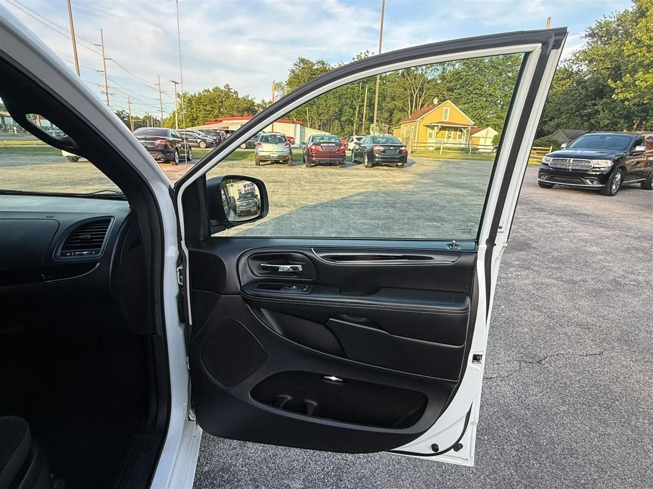 Dodge Grand Caravan SE Plus 2019