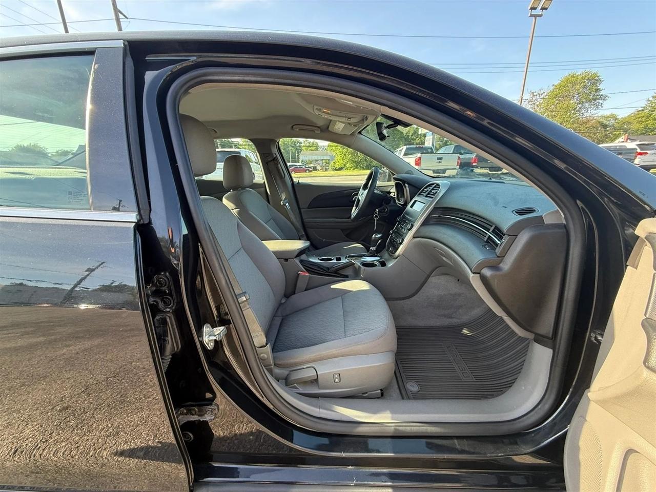 Chevrolet Malibu LS 2014