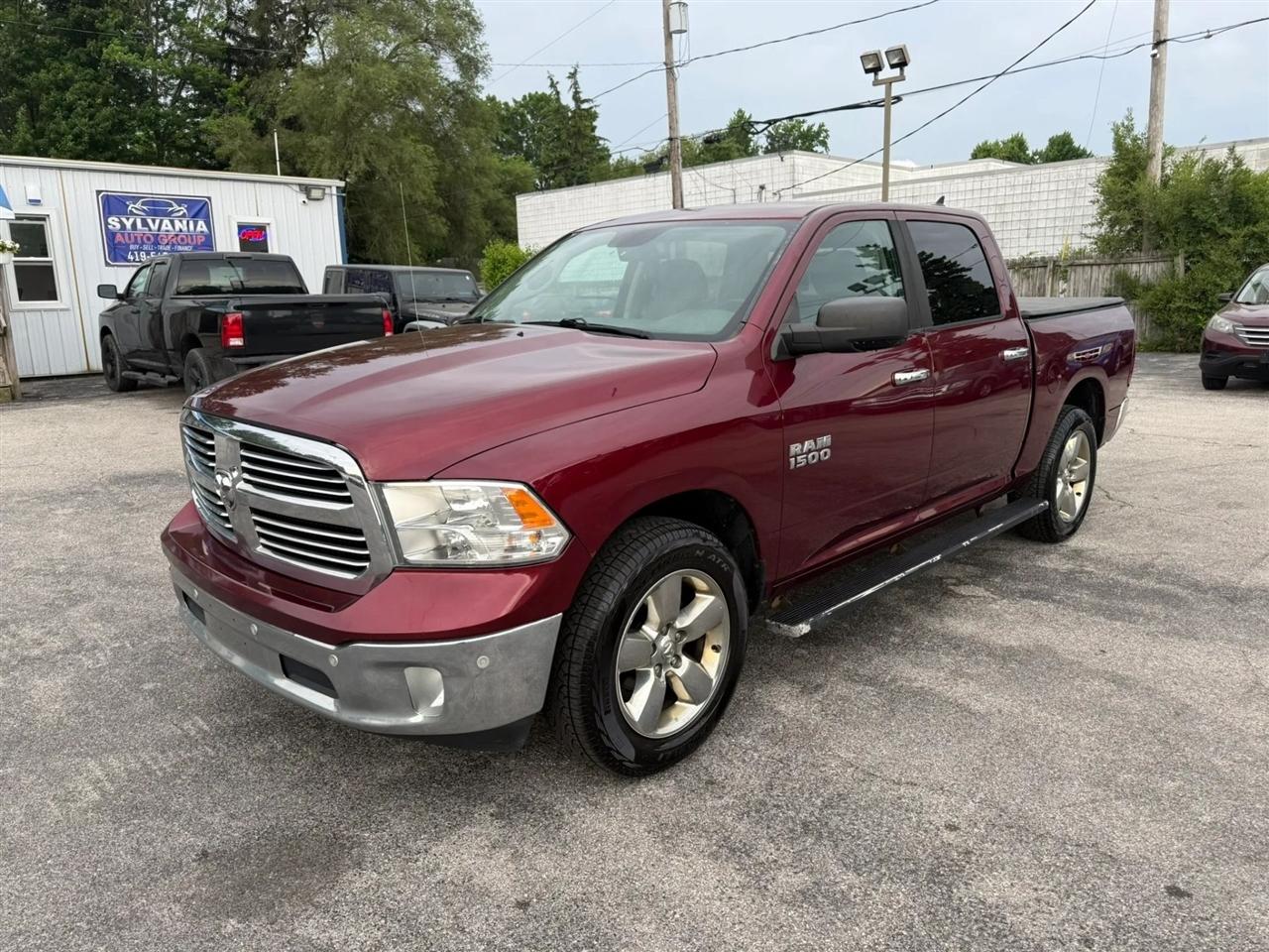 RAM 1500 SLT Crew Cab SWB 4WD 2016