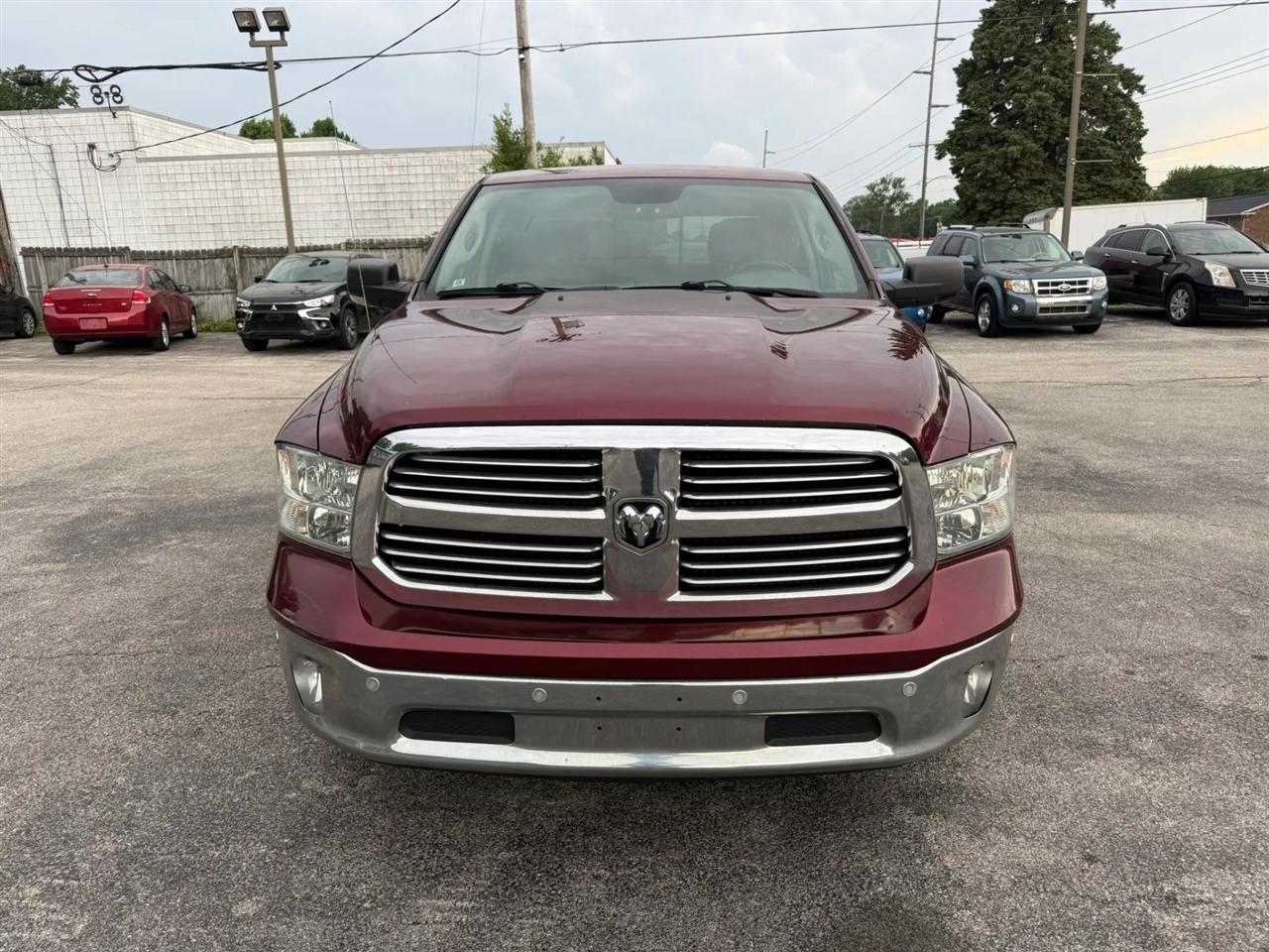 RAM 1500 SLT Crew Cab SWB 4WD 2016
