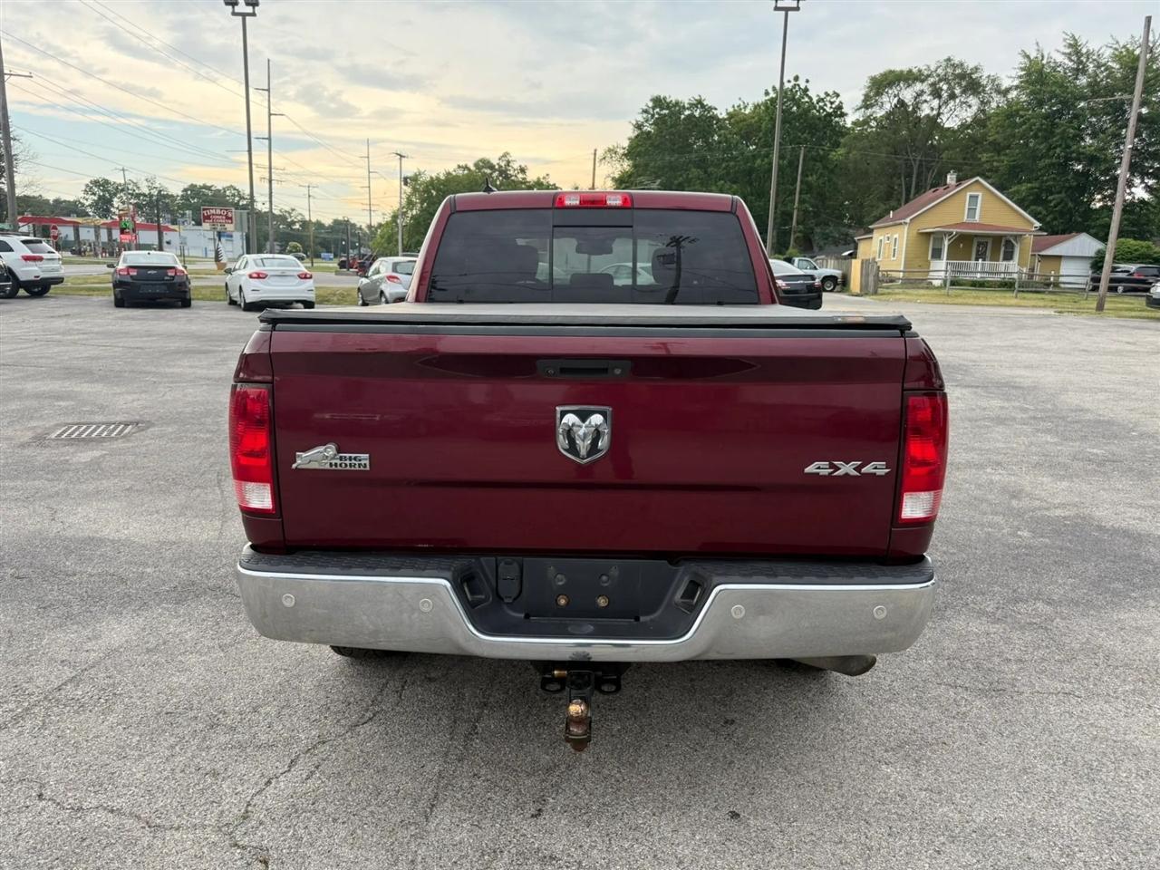 RAM 1500 SLT Crew Cab SWB 4WD 2016
