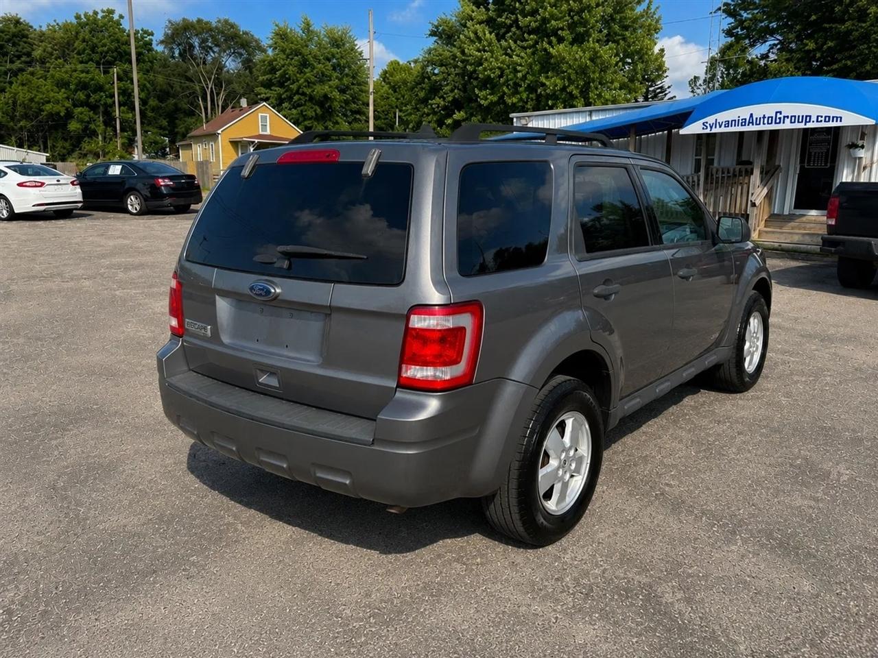 Ford Escape XLT FWD 2012