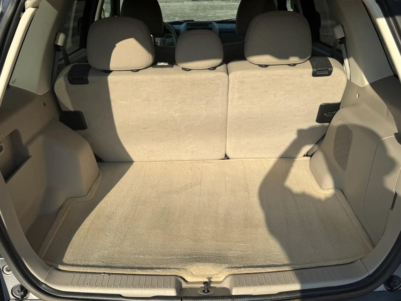 Ford Escape XLT FWD 2012