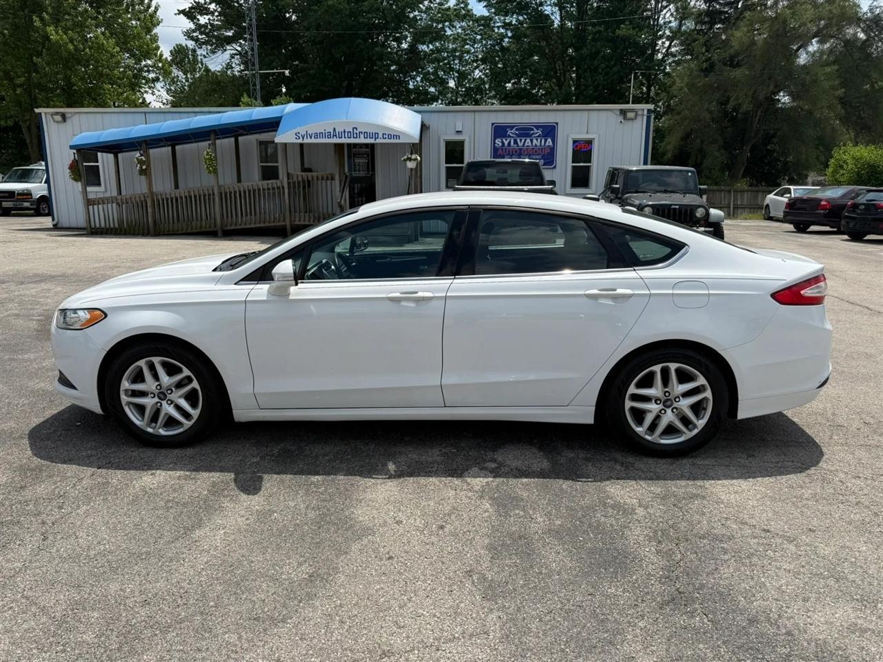 Ford Fusion SE 2014