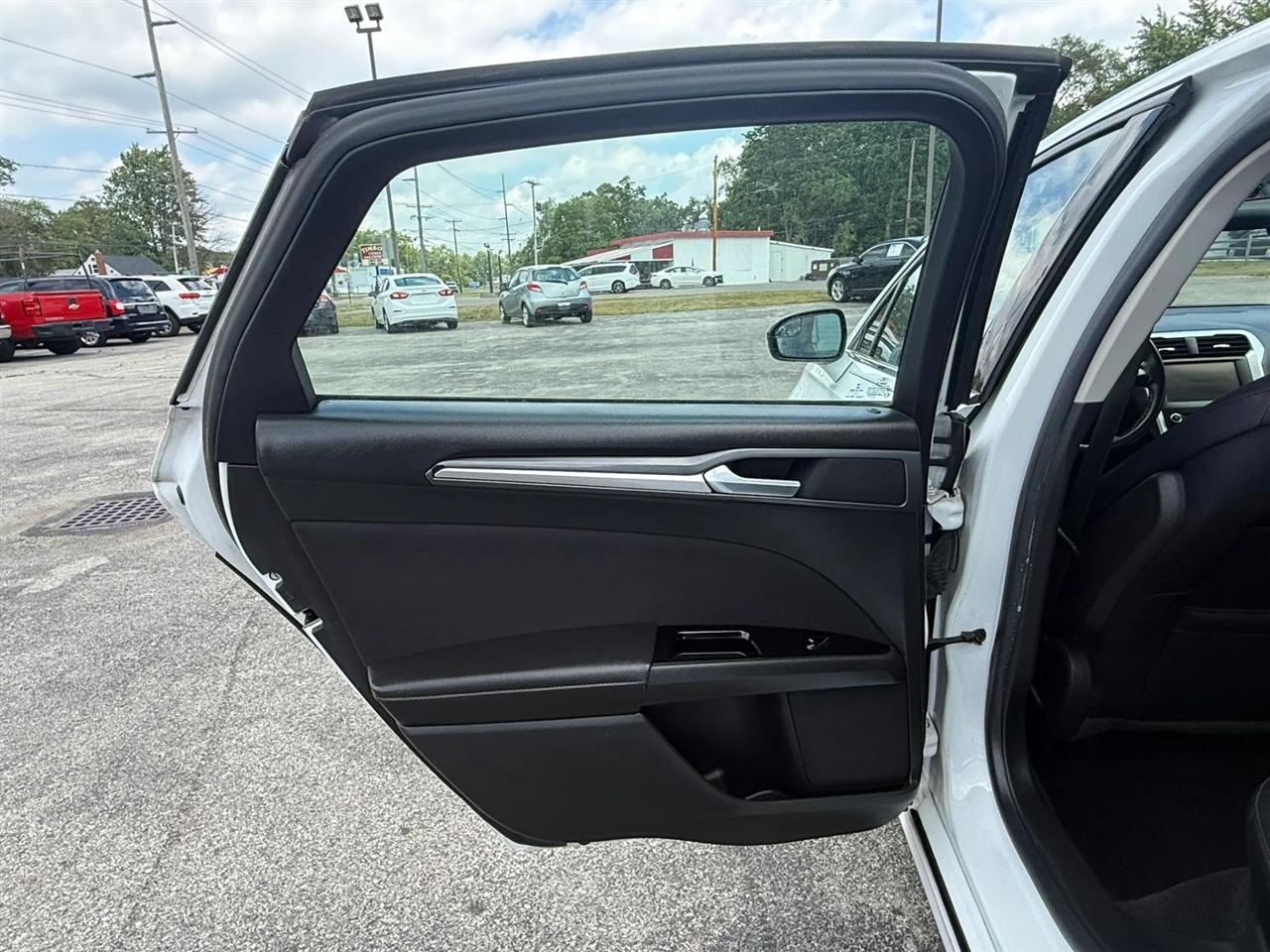 Ford Fusion SE 2014