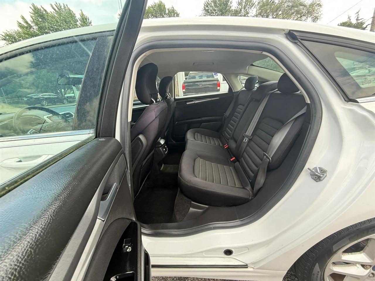 Ford Fusion SE 2014