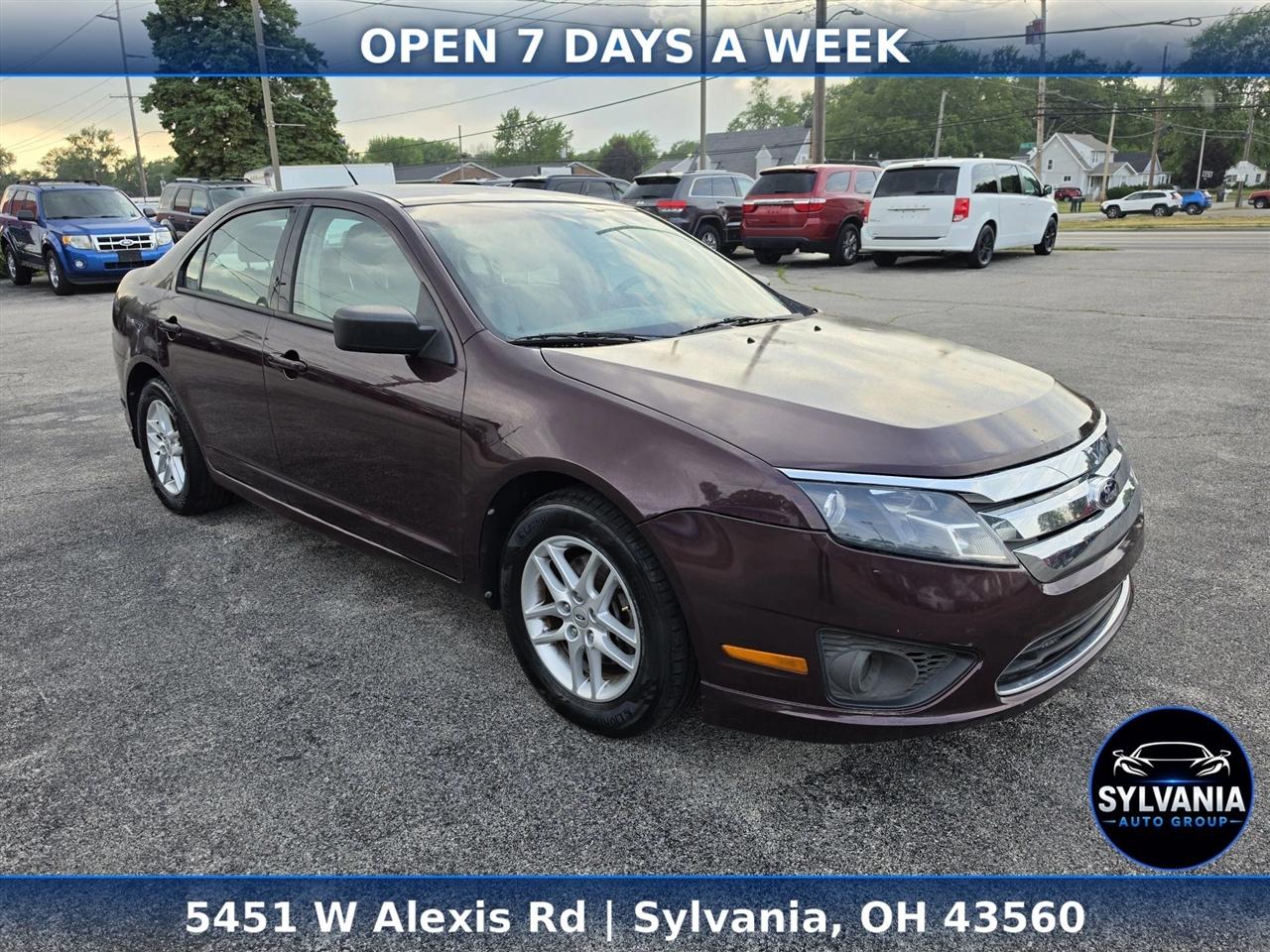 Ford Fusion I4 S 2011