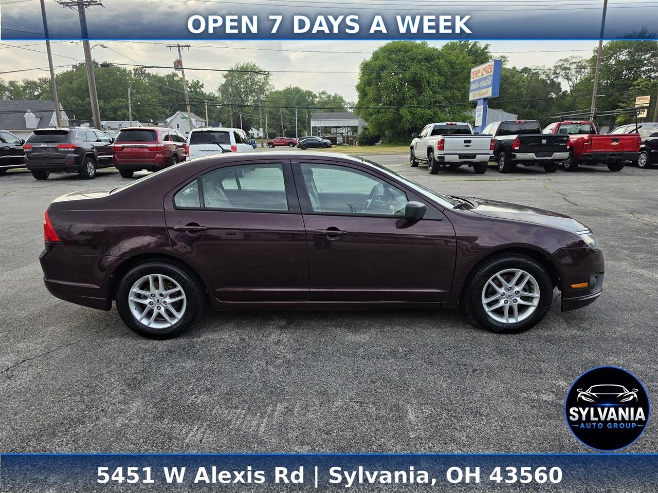 Ford Fusion I4 S 2011