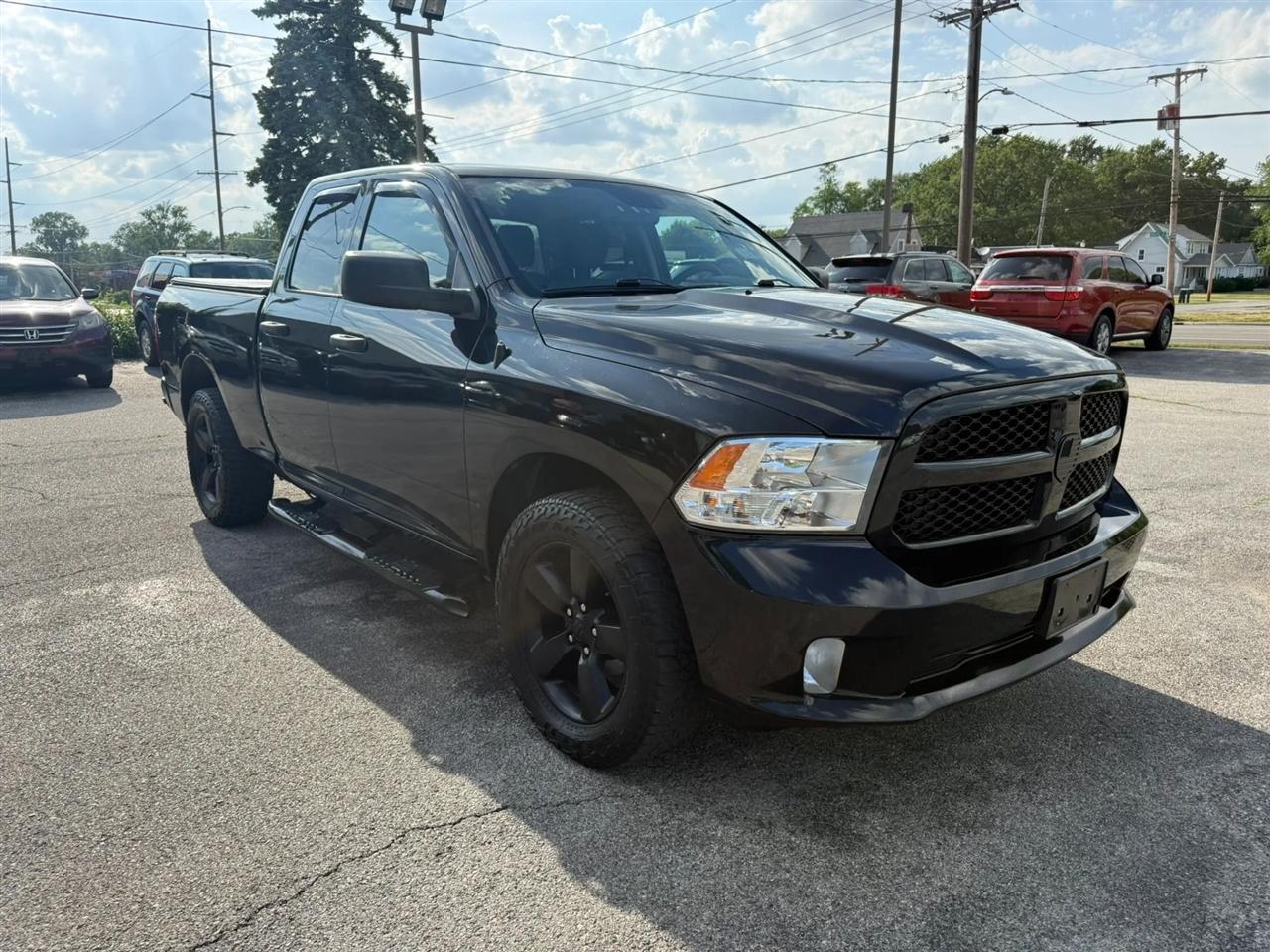 RAM 1500 Tradesman Quad Cab 4WD 2017