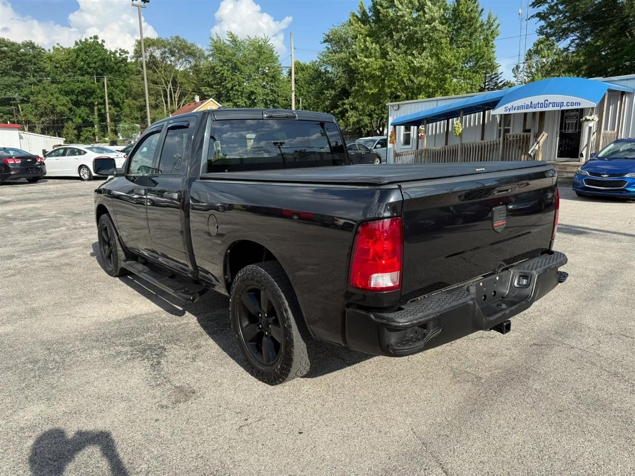 RAM 1500 Tradesman Quad Cab 4WD 2017