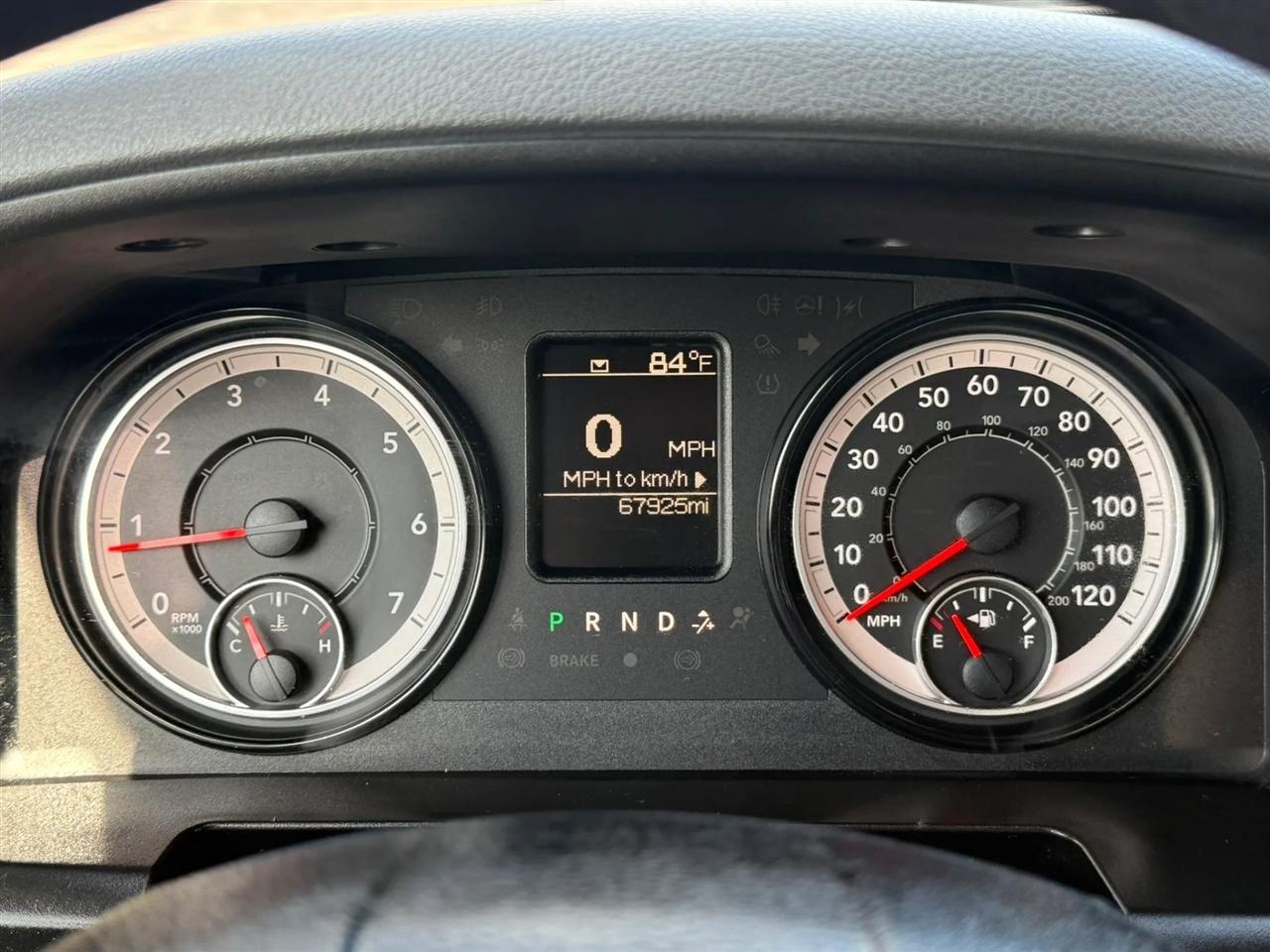 RAM 1500 Tradesman Quad Cab 4WD 2017