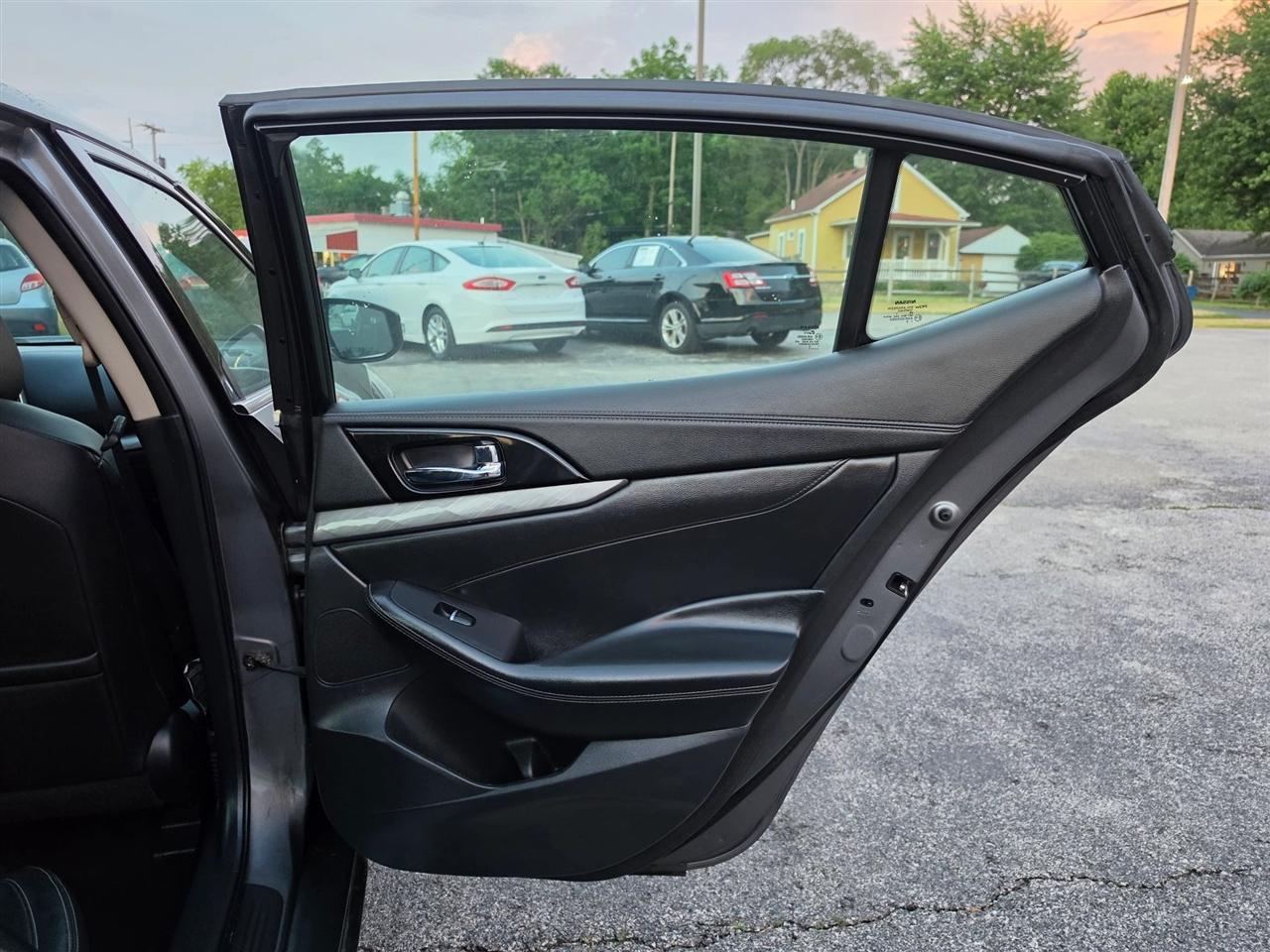 Nissan Maxima 3.5 SV 2017