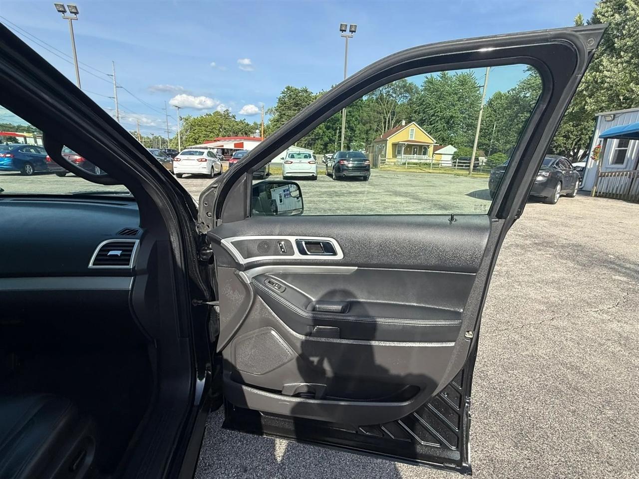 Ford Explorer XLT FWD 2014